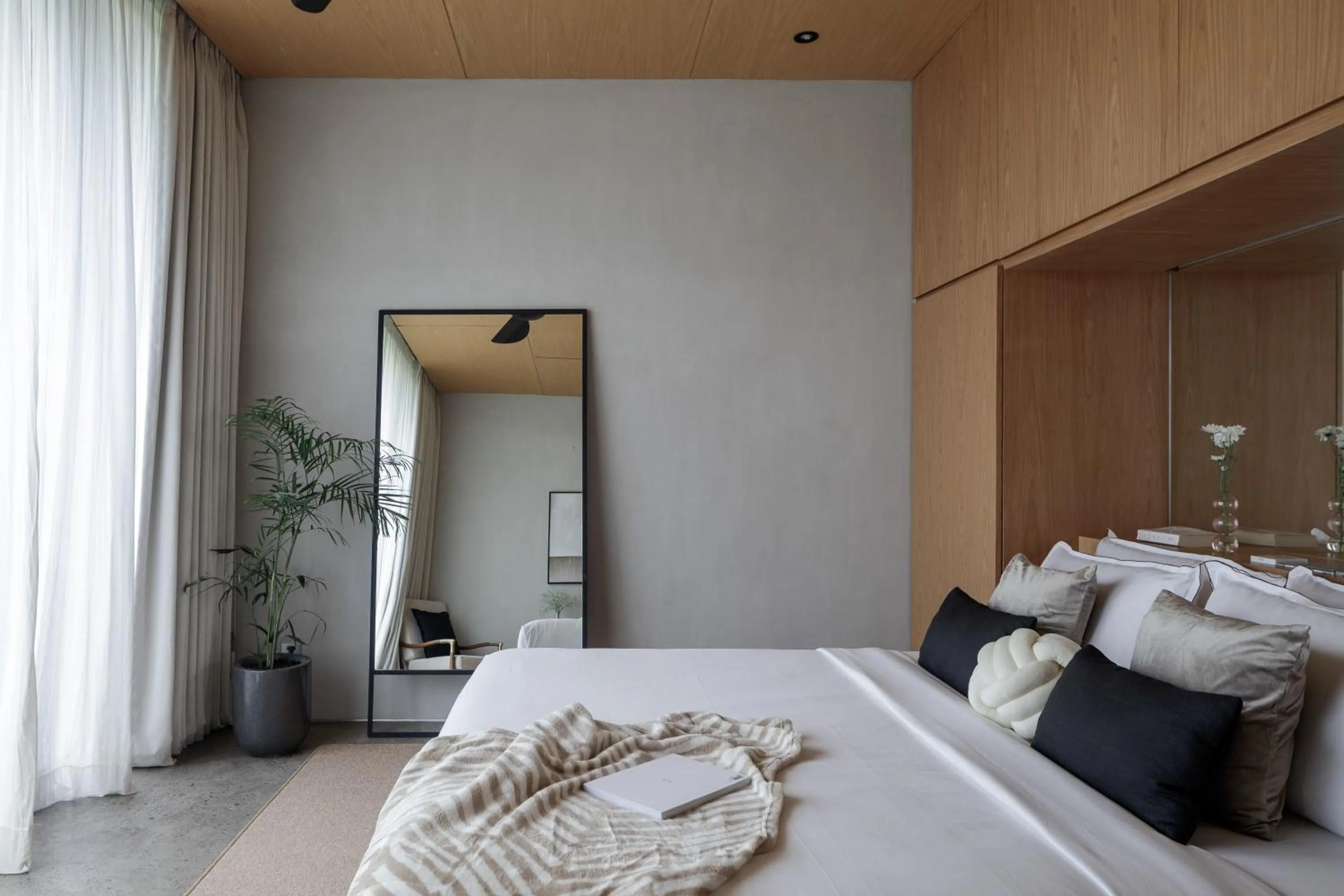 Bedroom, Bed in OXO Townhouses Berawa Canggu