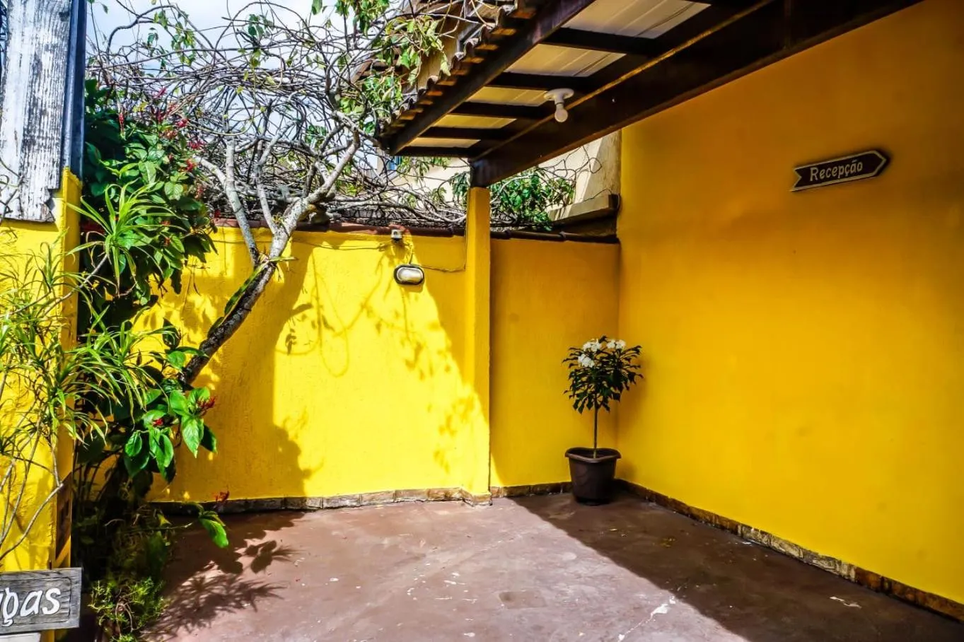 Facade/entrance in Portela´s Guest House