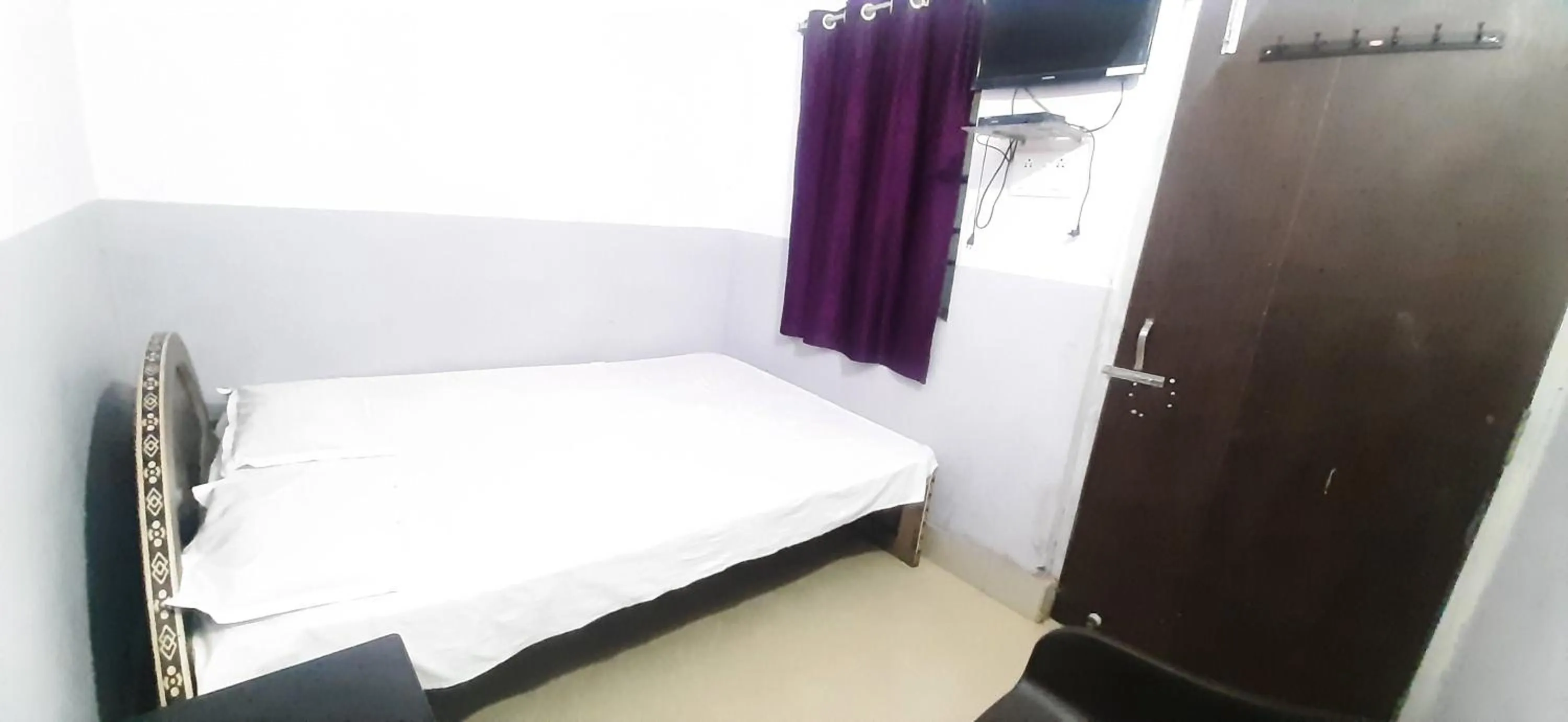 Bedroom in SPOT ON Gajadhar Rest House