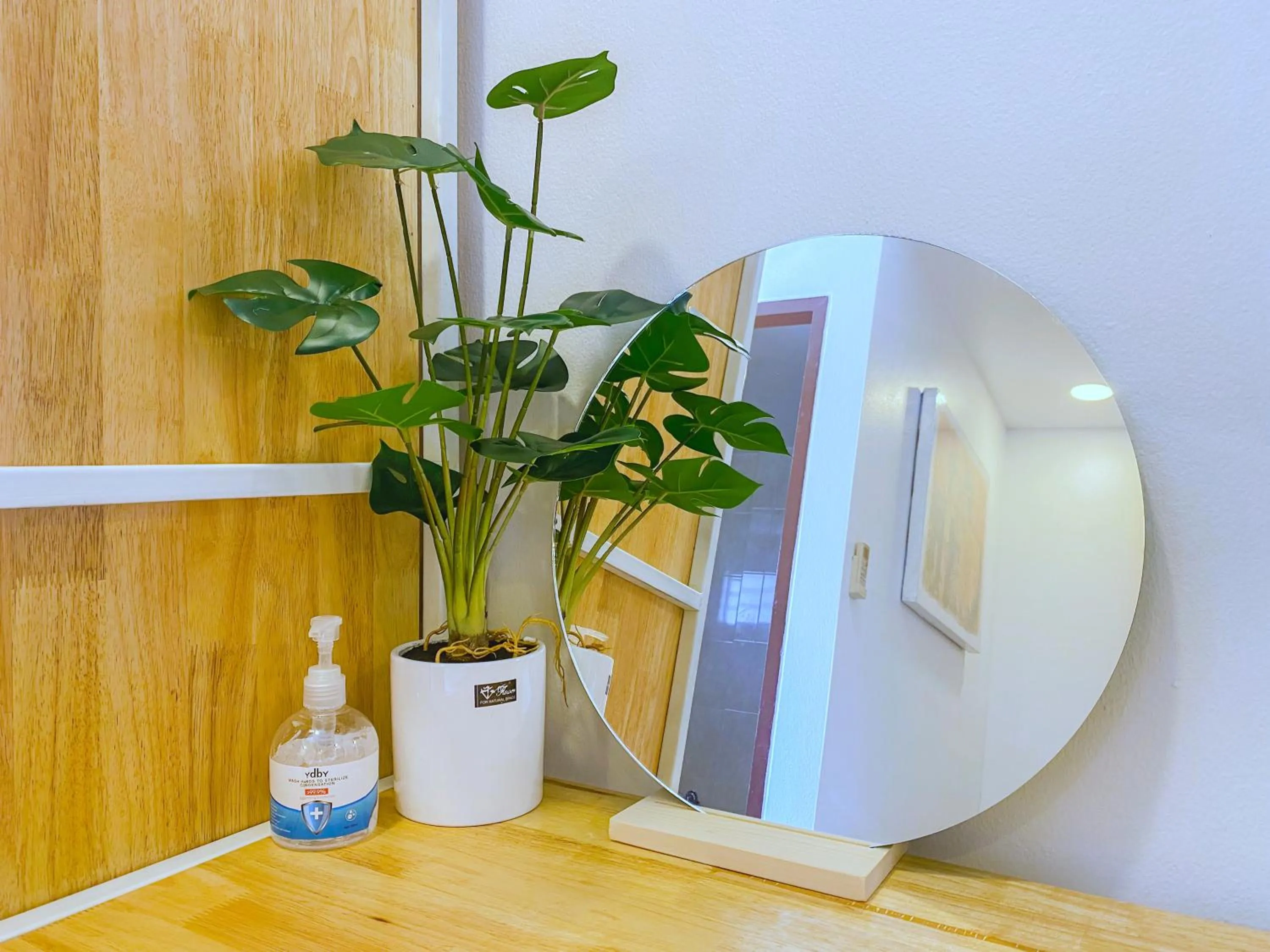 Photo of the whole room in Bloom Guesthouse