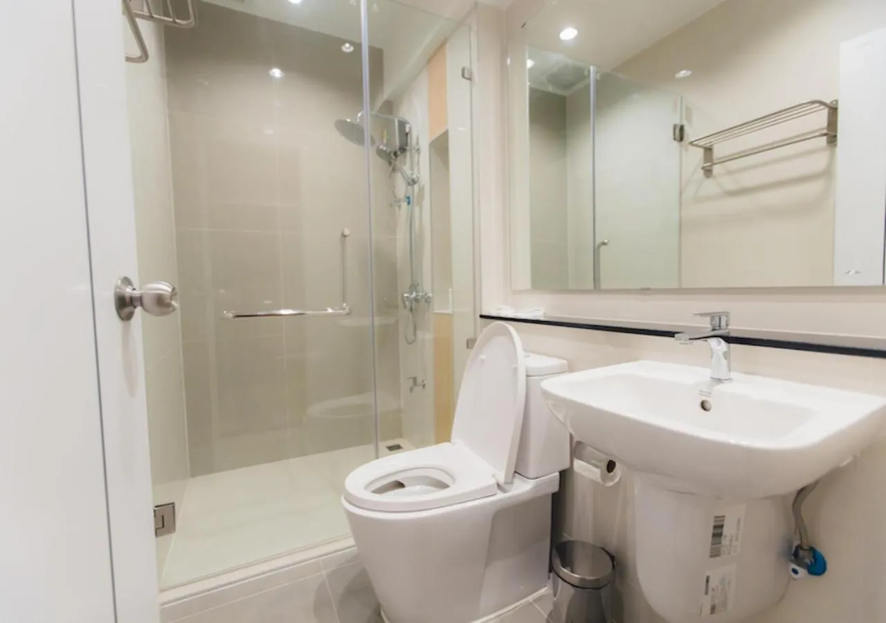 Bathroom in Bloom Guesthouse