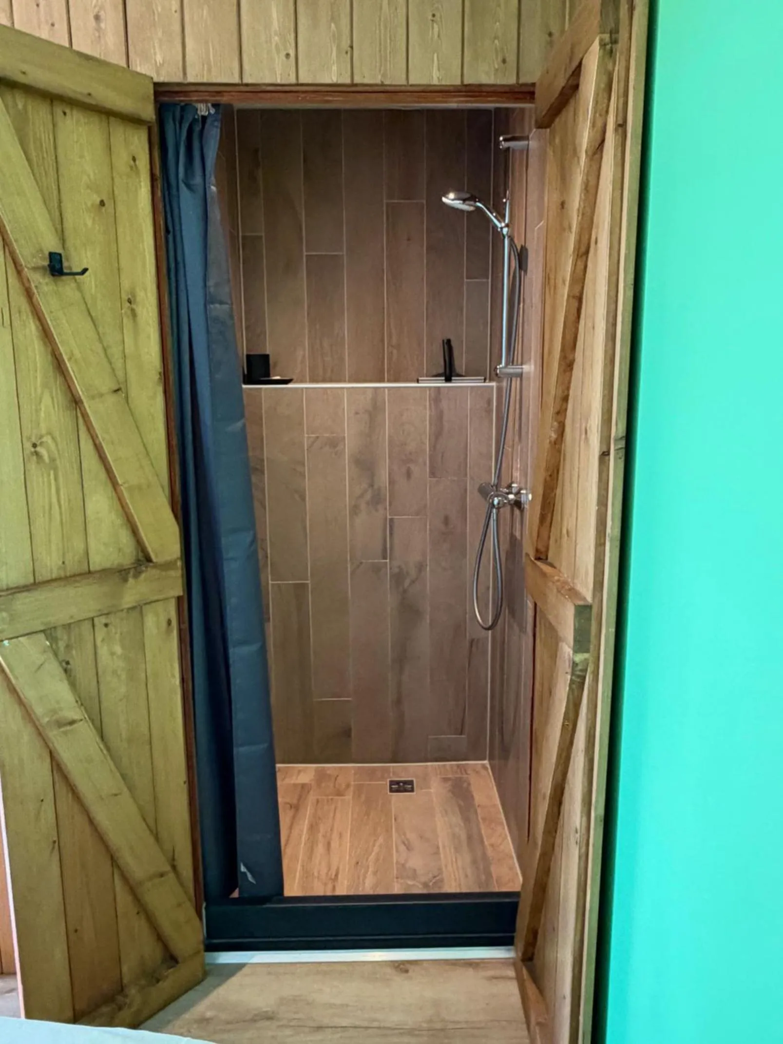 Shower in B&B de Danser