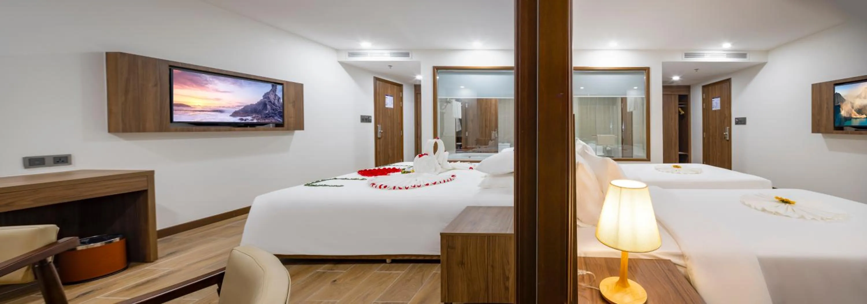 Bedroom, Bed in Miracle Luxury Nha Trang
