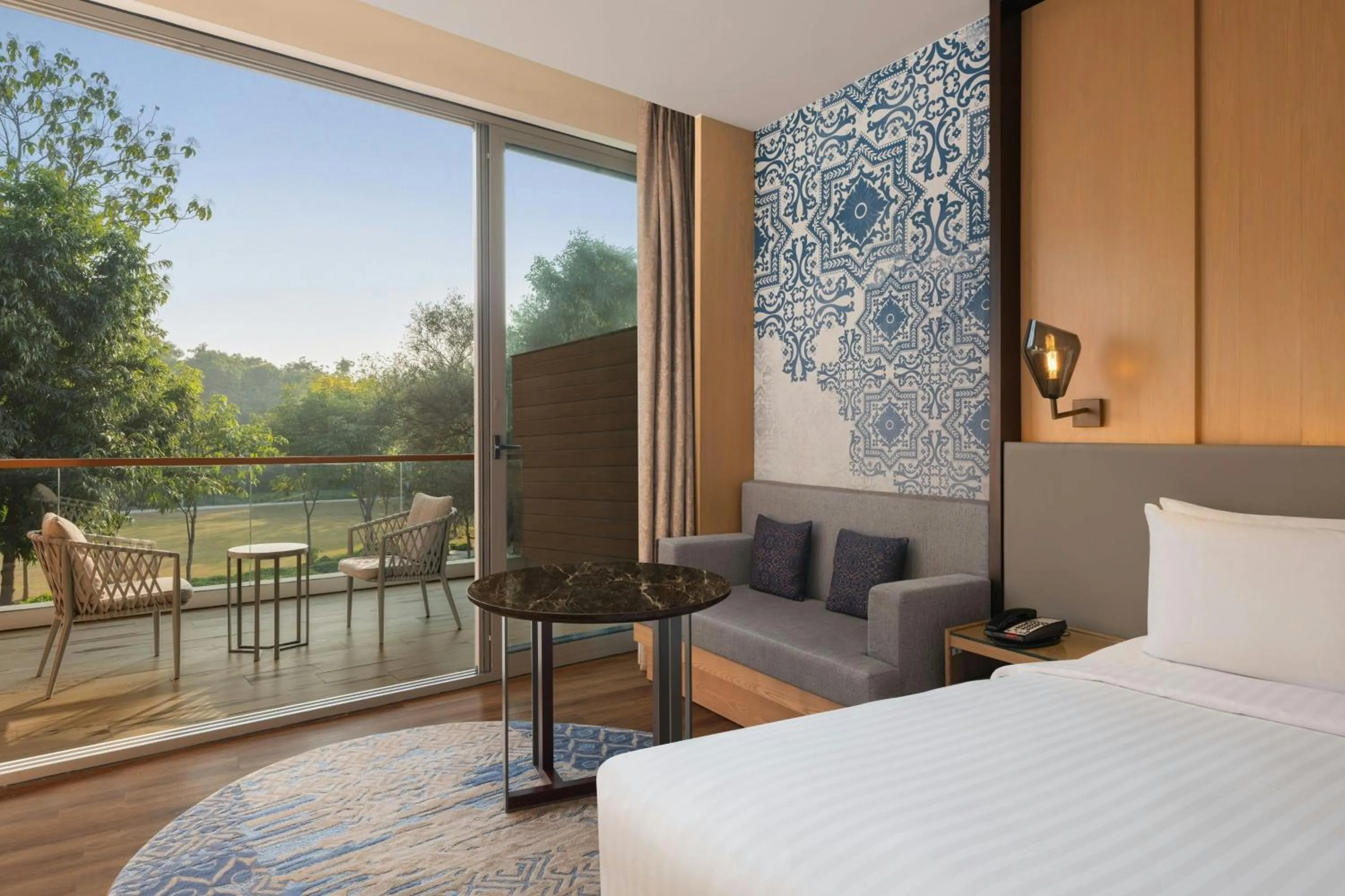 Photo of the whole room, Bed in Aravali Marriott Resort & Spa, Delhi NCR