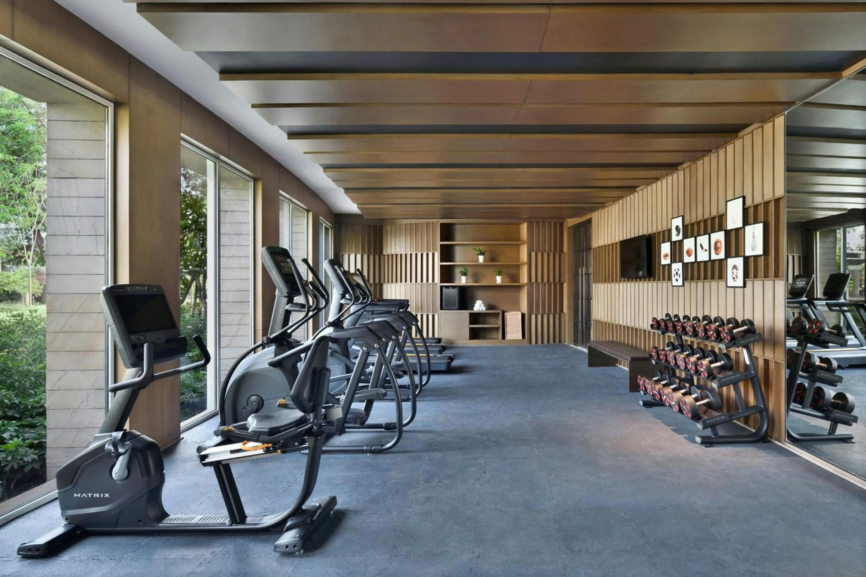 Fitness centre/facilities in Courtyard by Marriott Aravali Resort