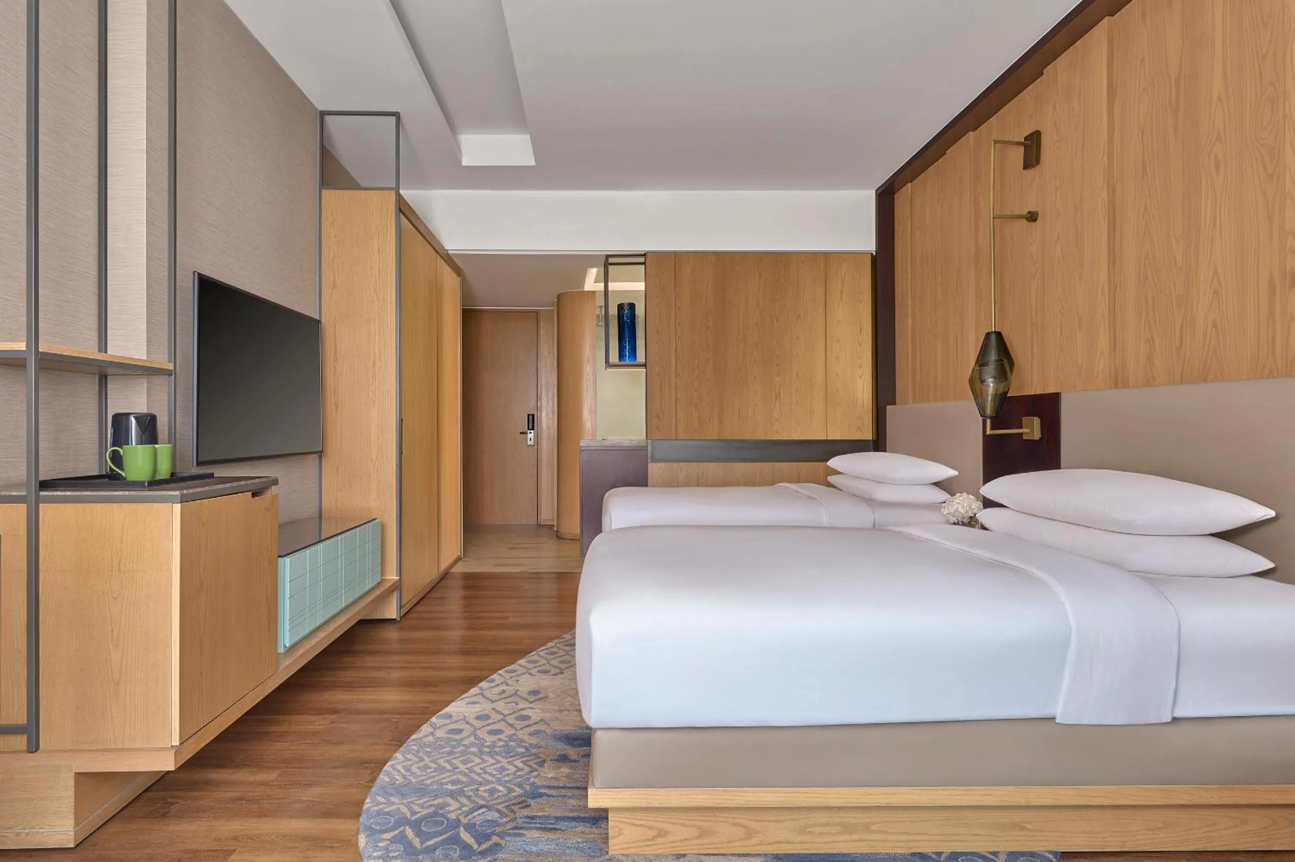 Bedroom, Bed in Aravali Marriott Resort & Spa, Delhi NCR