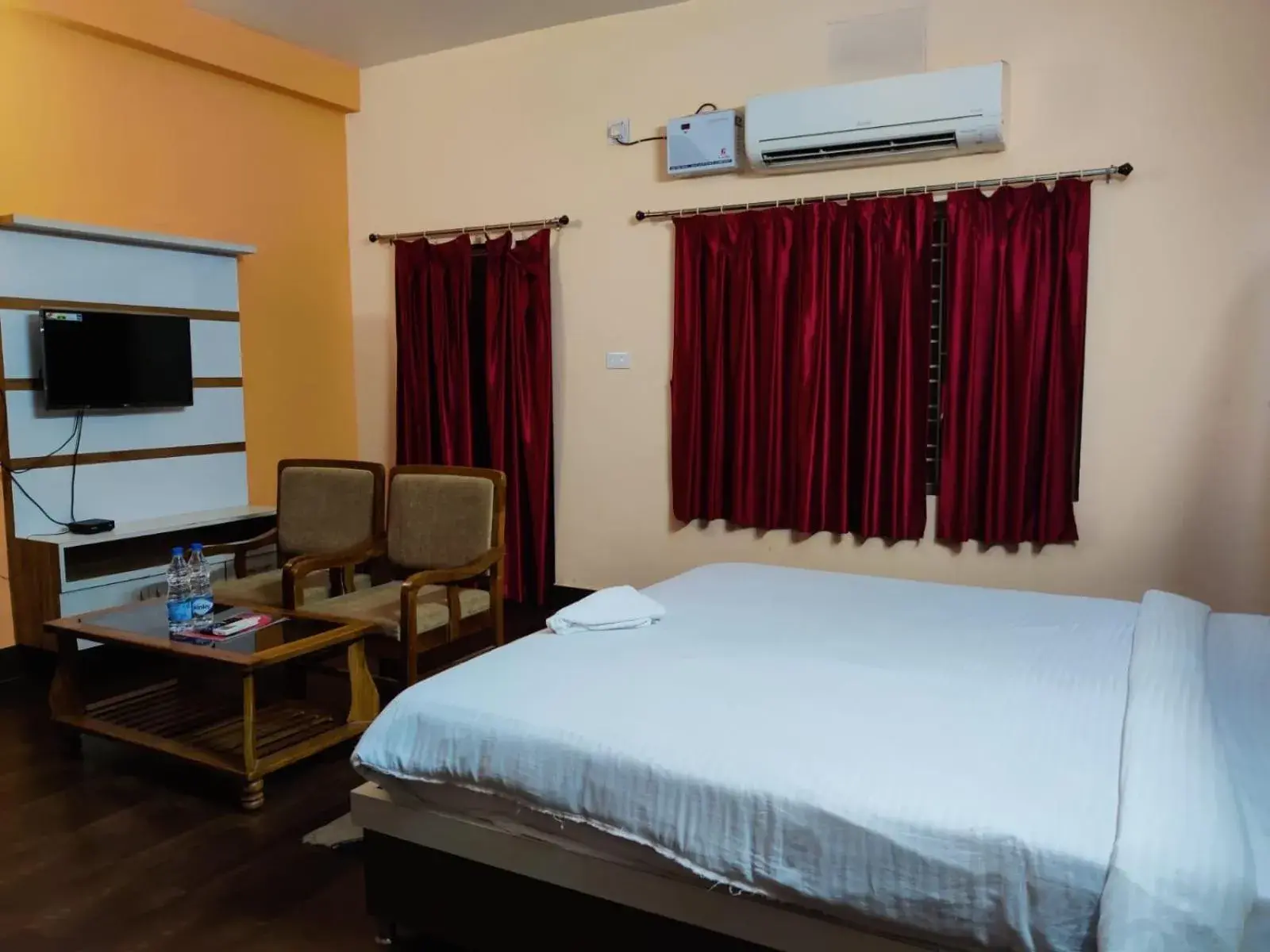 Bed in CHETAN INN HOTEL Bed in CHETAN INN HOTEL