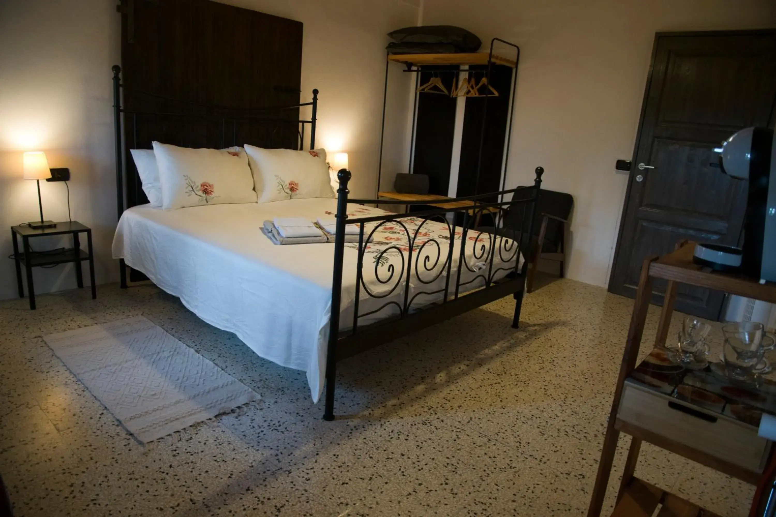 Double Room with Private Bathroom in Casale di Maro Double Room with Private Bathroom in Casale di Maro