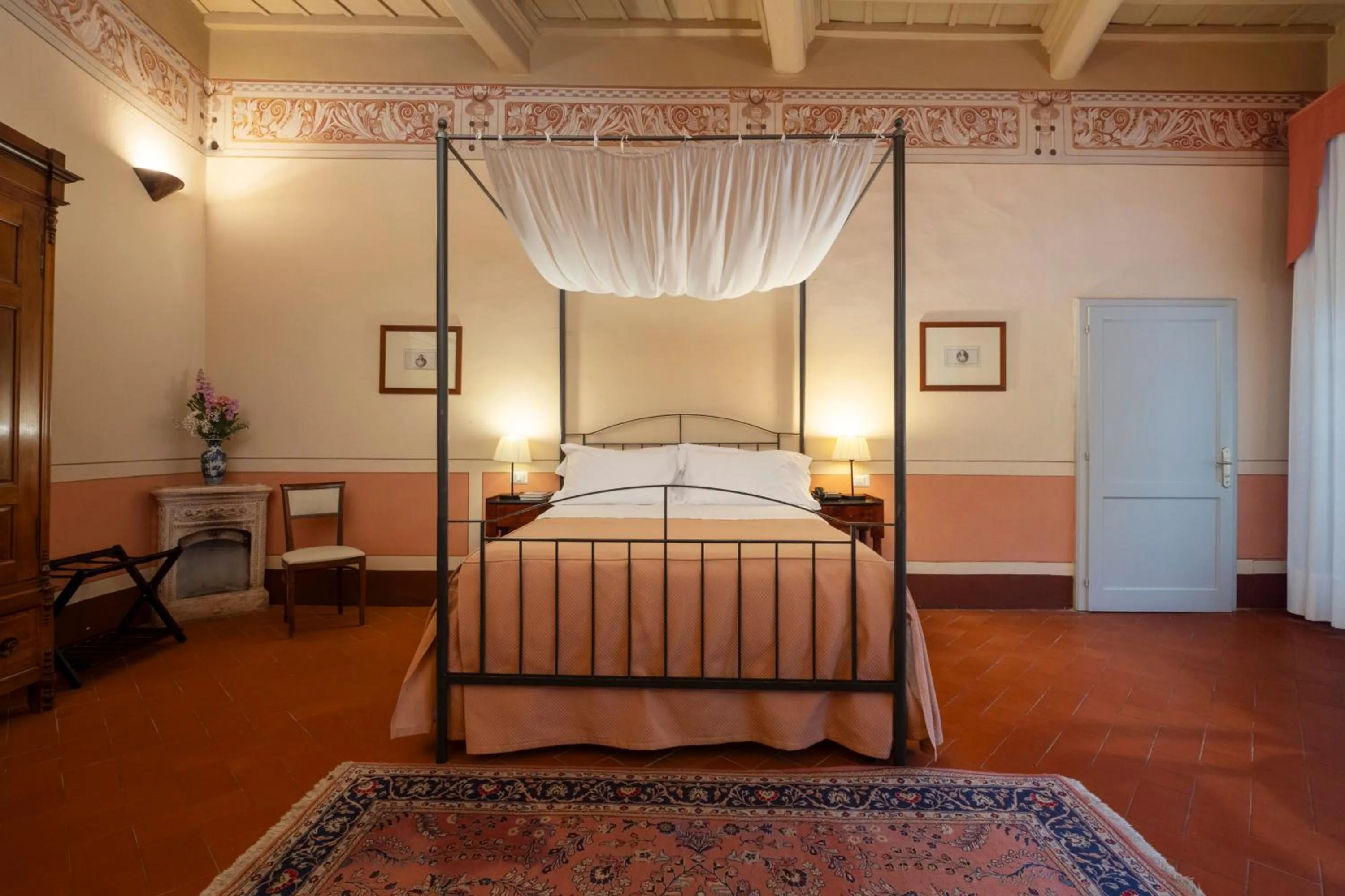 Photo of the whole room, Bed in Hotel L'Antico Pozzo