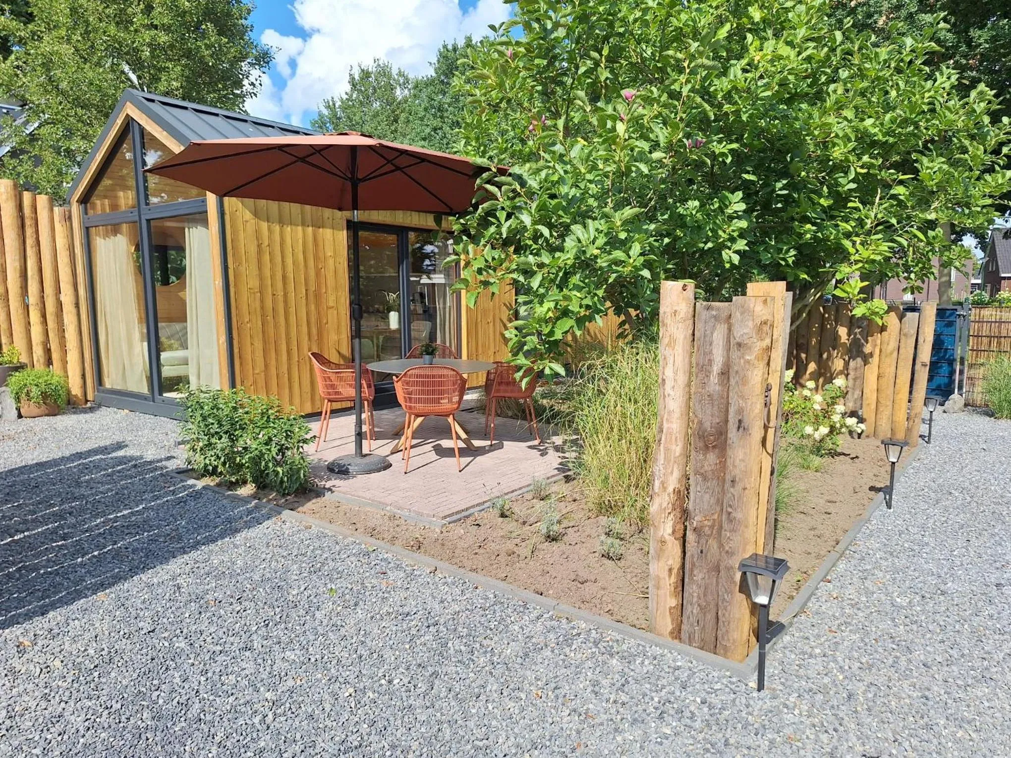 B&B Vierlingsbeek, Appartement en tuin-chalets