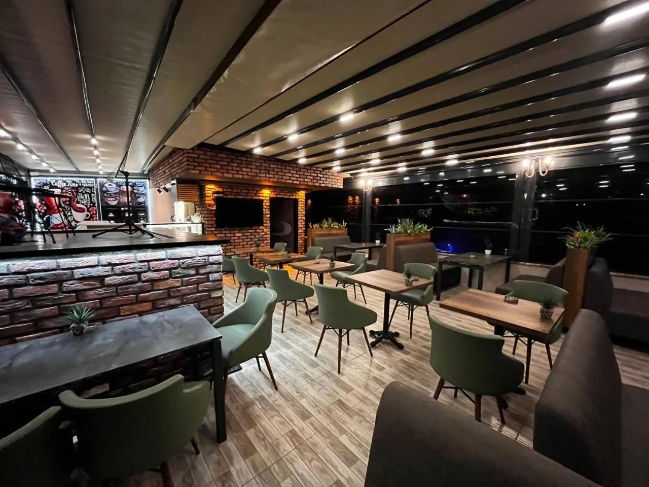 Lounge or bar in Avni Bey Otel