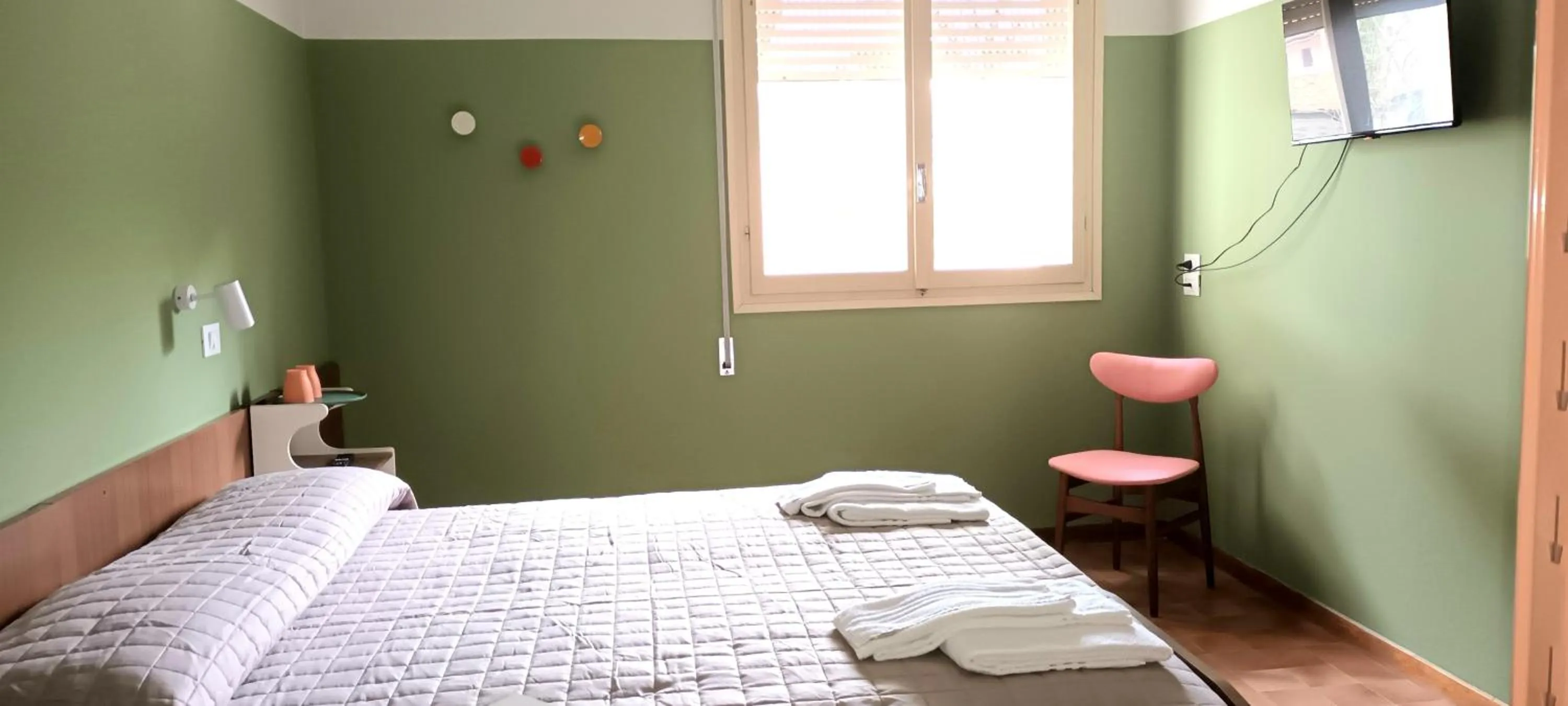 Photo of the whole room, Bed in Hotel Millepini