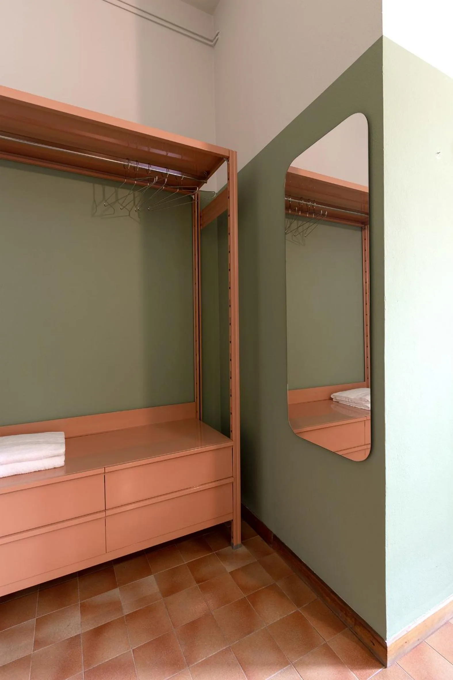 wardrobe, Bed in Hotel Millepini