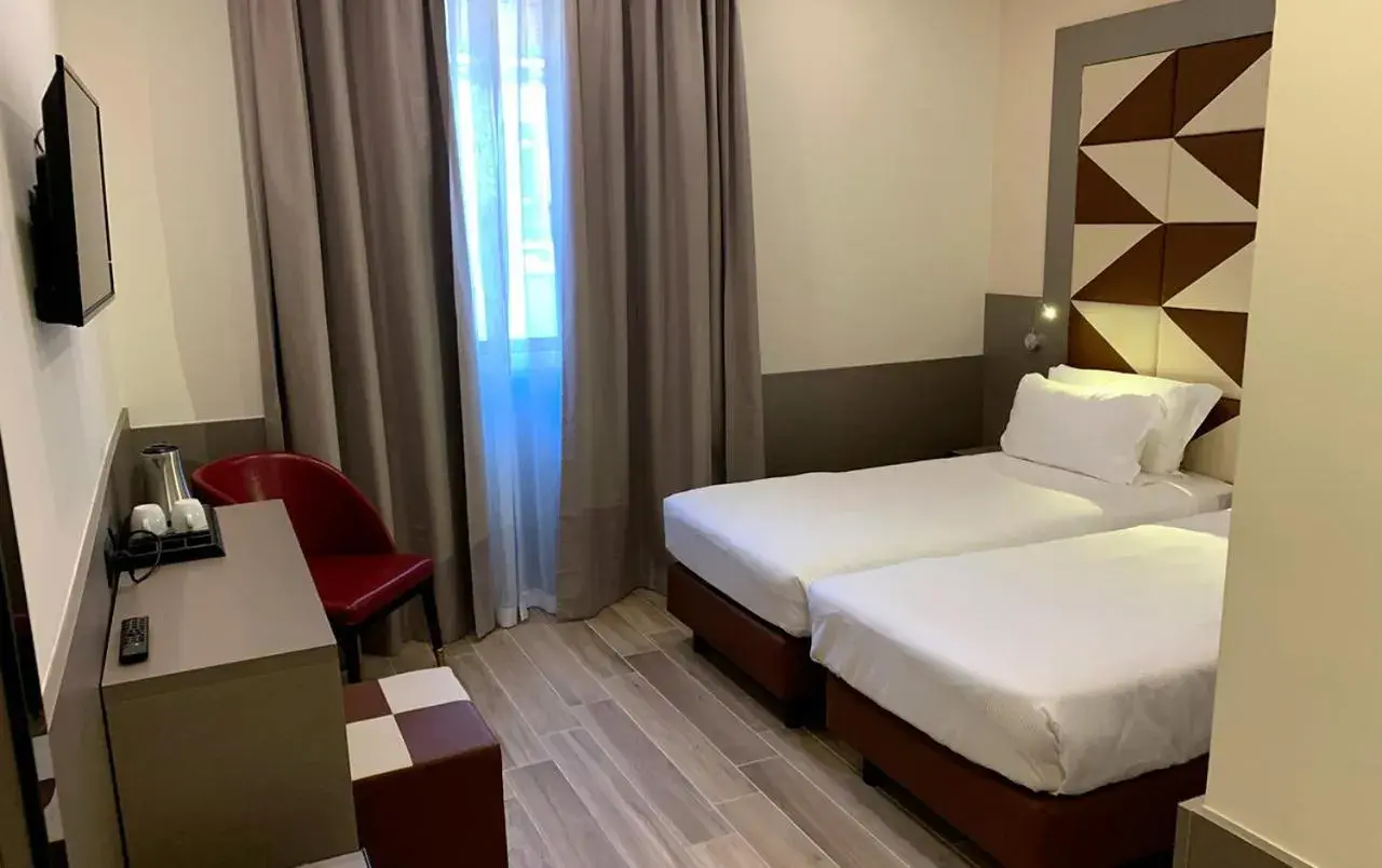 Twin Room in JR Hotels Bocconi Milano Twin Room in JR Hotels Bocconi Milano