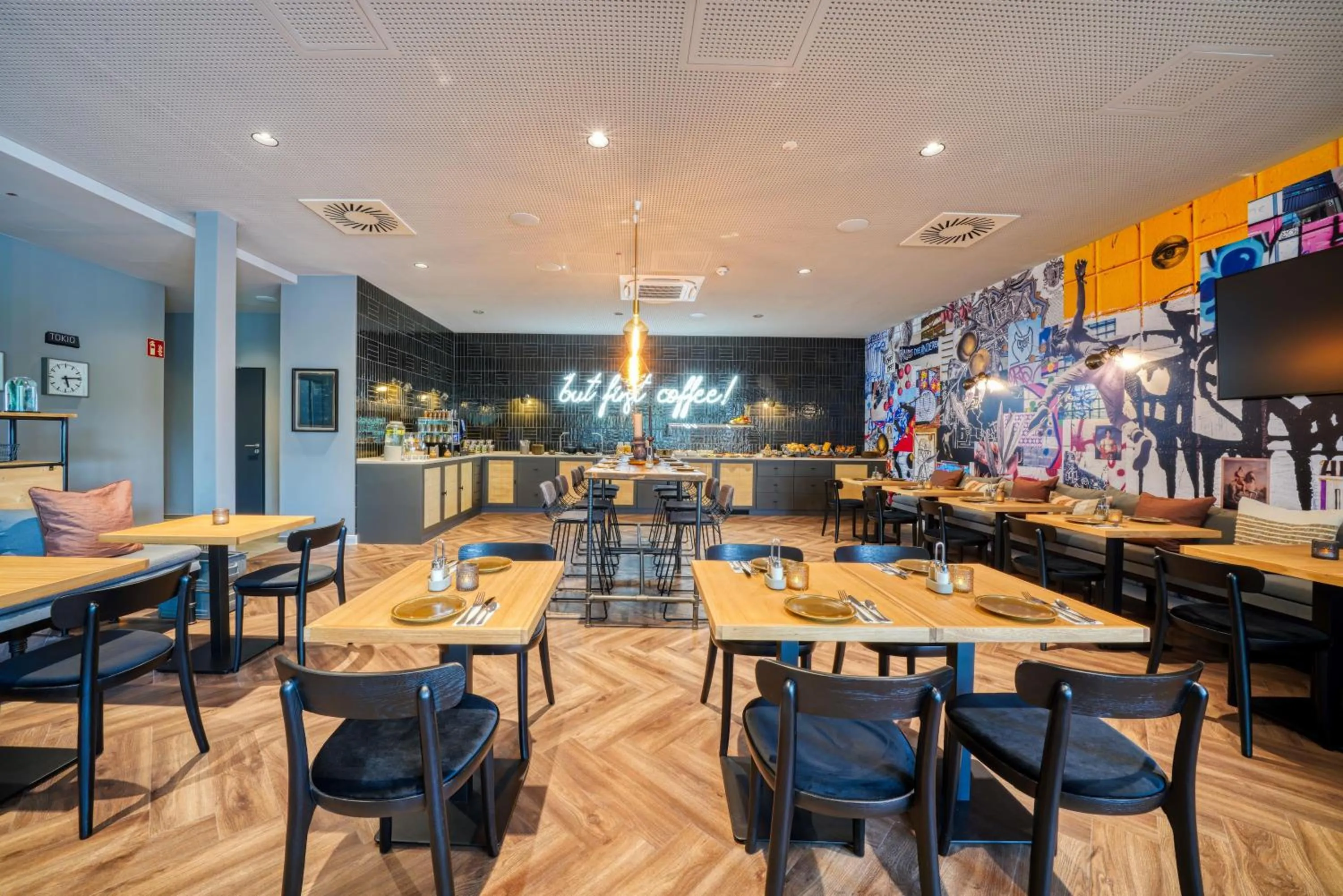 Restaurant/places to eat in Vienna House Easy by Wyndham Hannover City