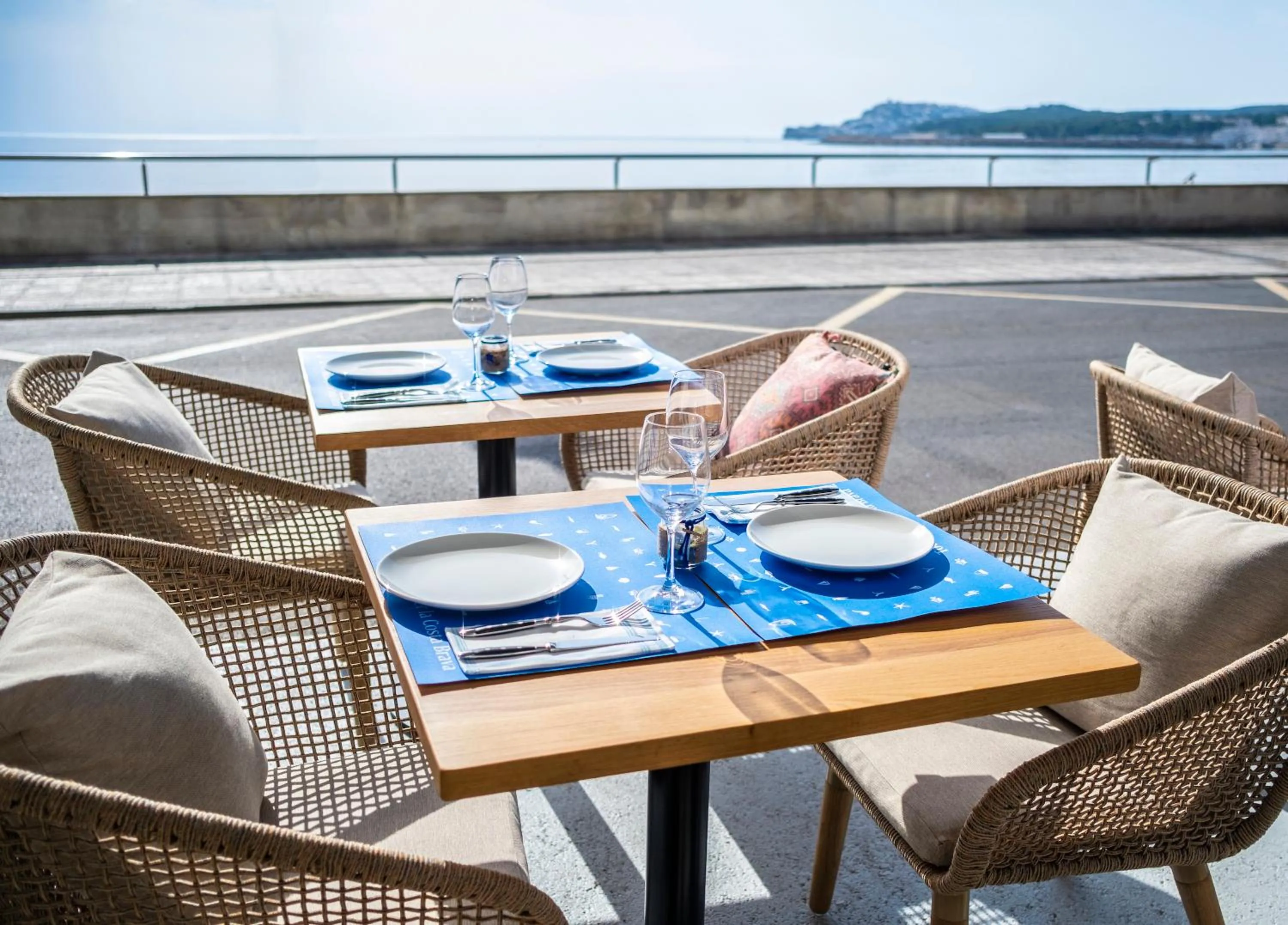 Restaurant/places to eat in Hotel Voramar