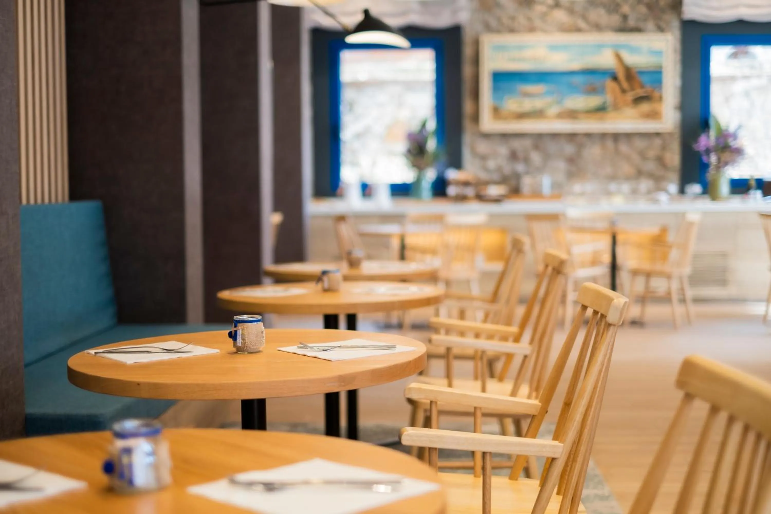 Restaurant/places to eat in Hotel Voramar