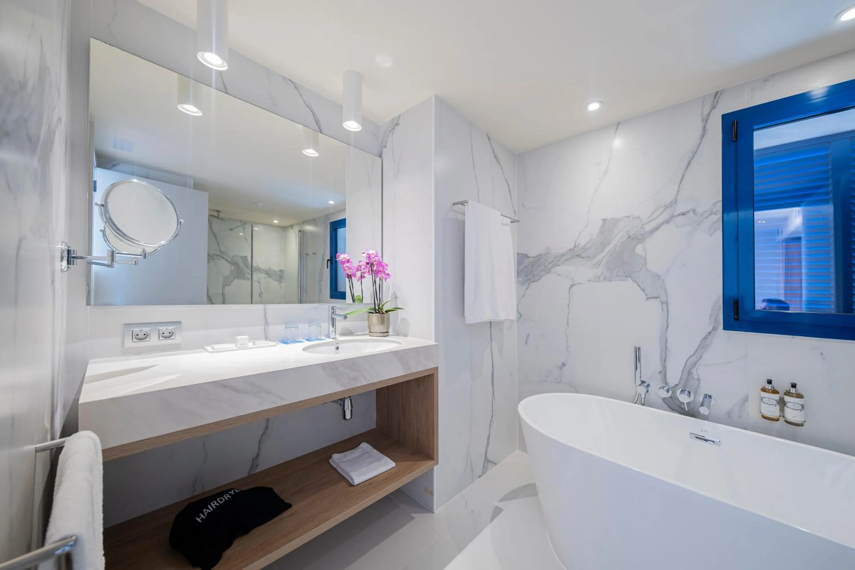 Bathroom in Hotel Voramar