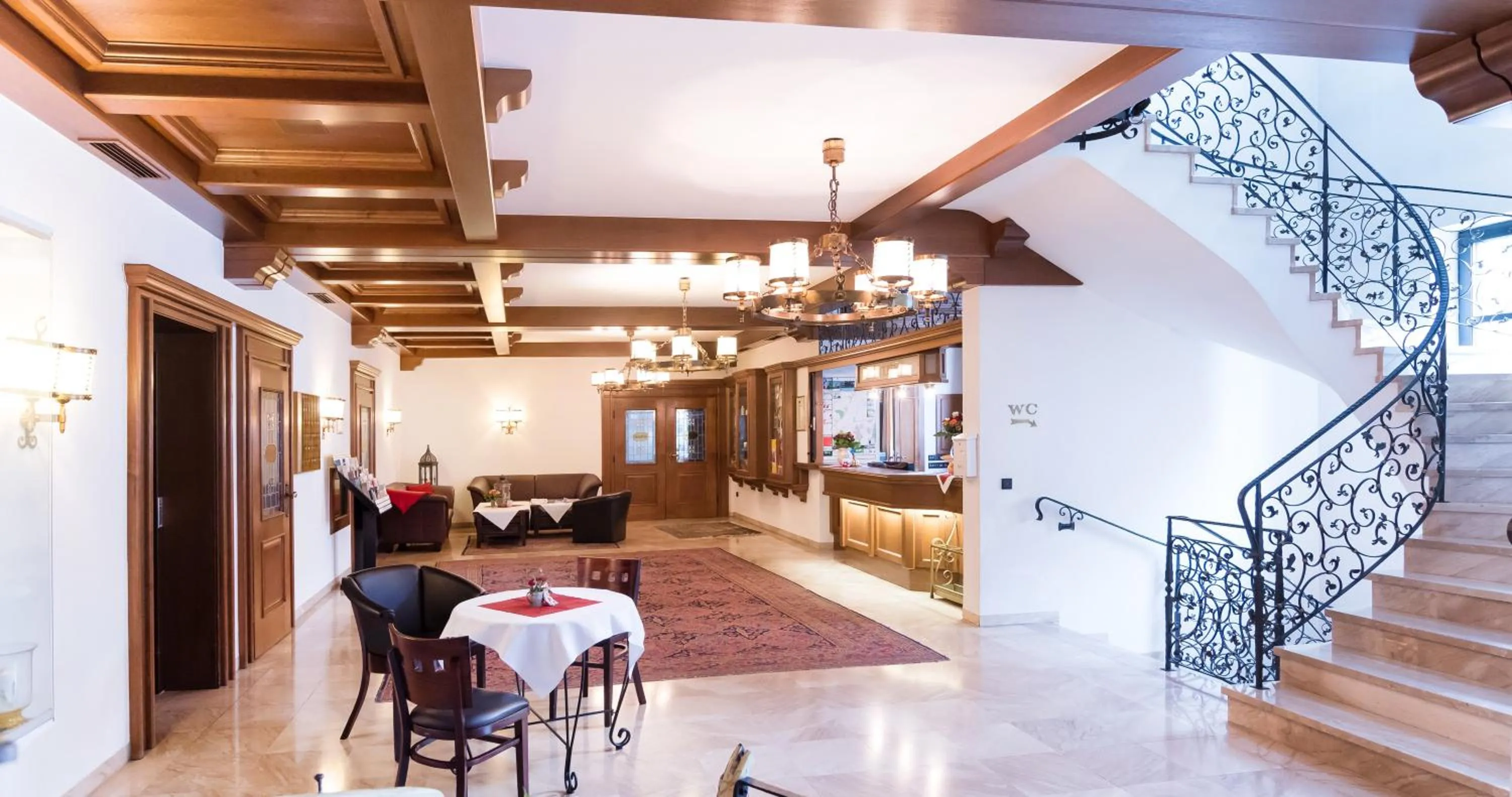 Lobby or reception in Hotel Gumberger GmbH Garni