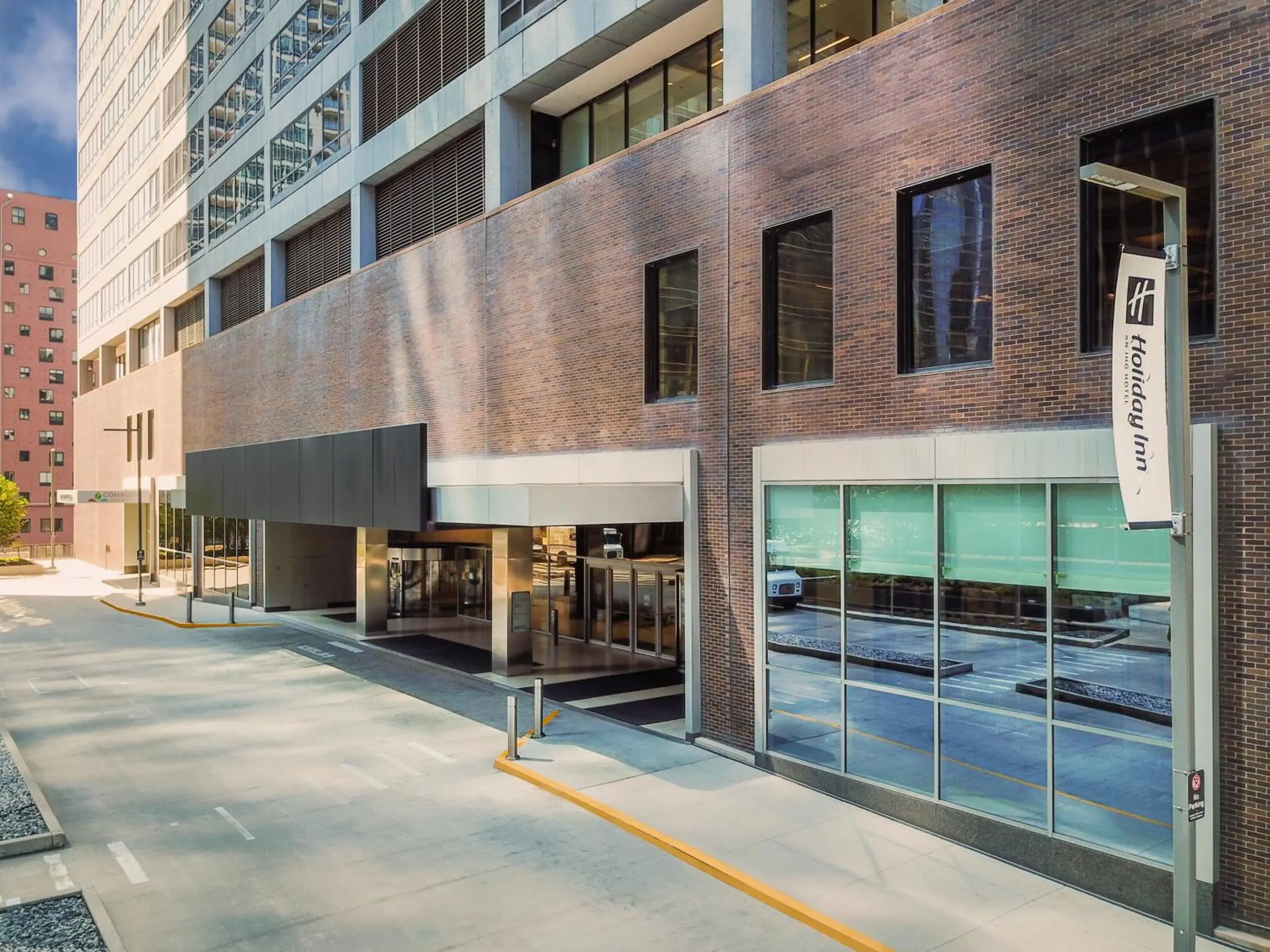 Property building in Holiday Inn - Chicago Dwtn - The Mart by IHG Property building in Holiday Inn - Chicago Dwtn - The Mart by IHG