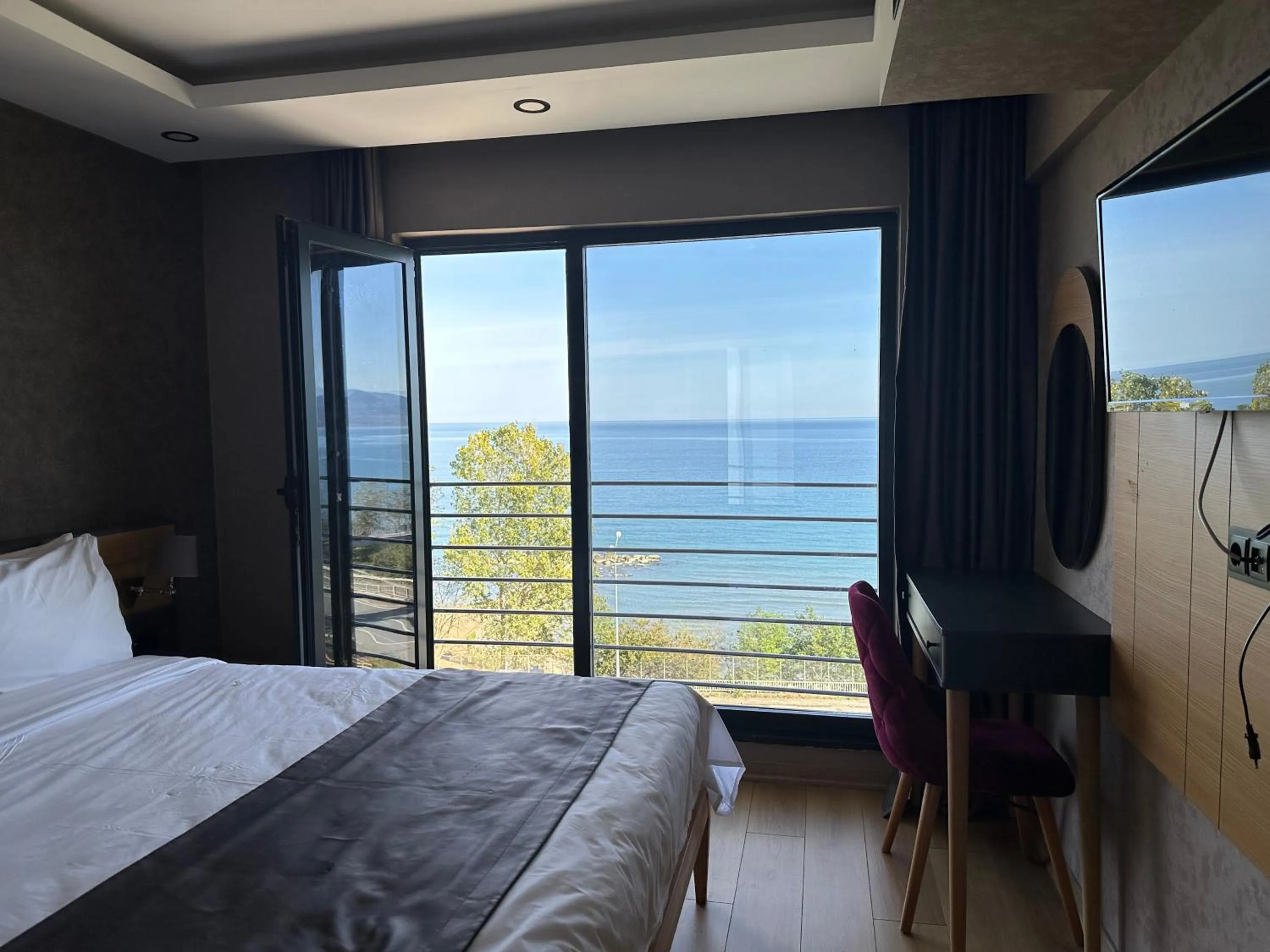 Bed in Şehrar Suite Hotel