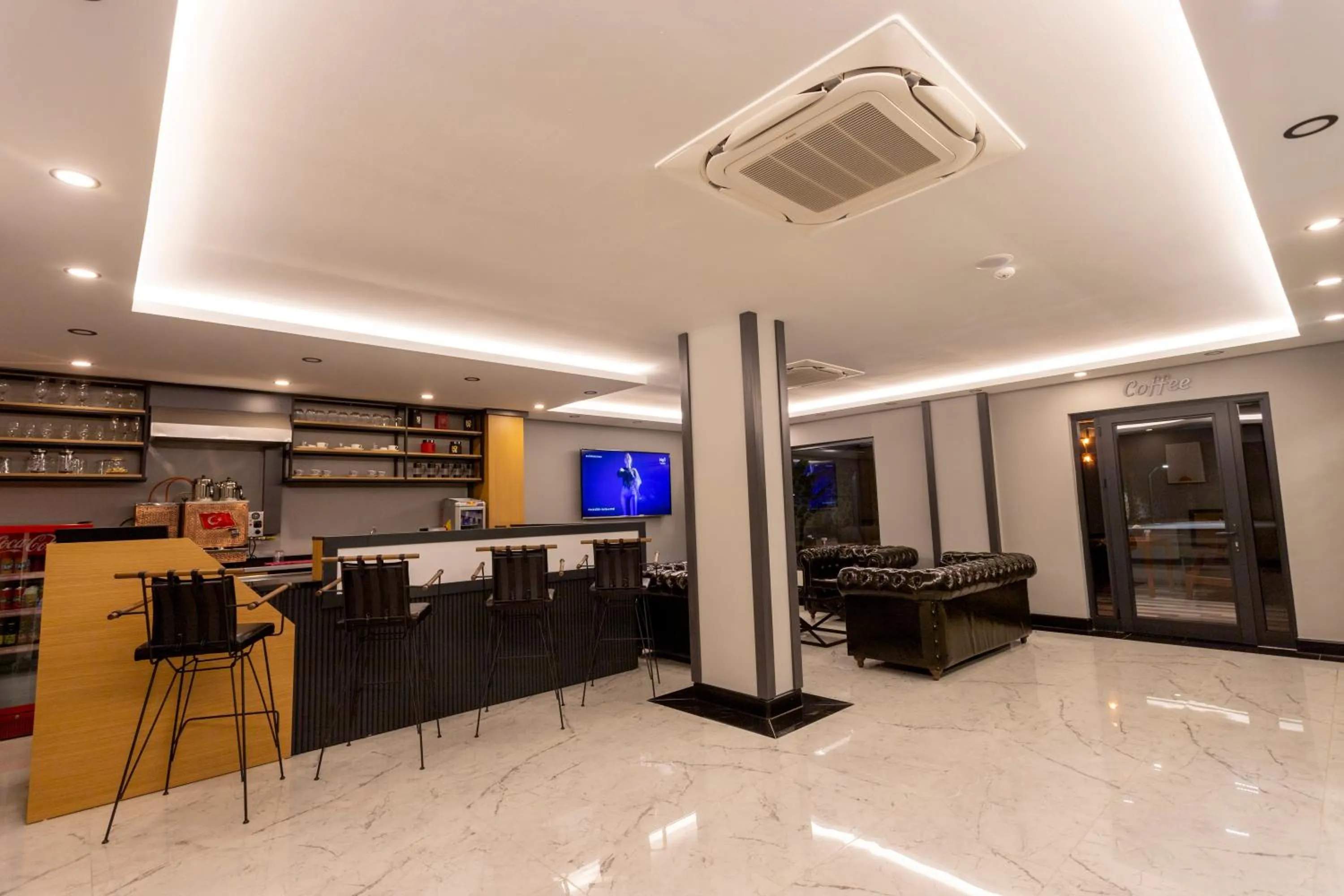 Lobby or reception in Şehrar Suite Hotel