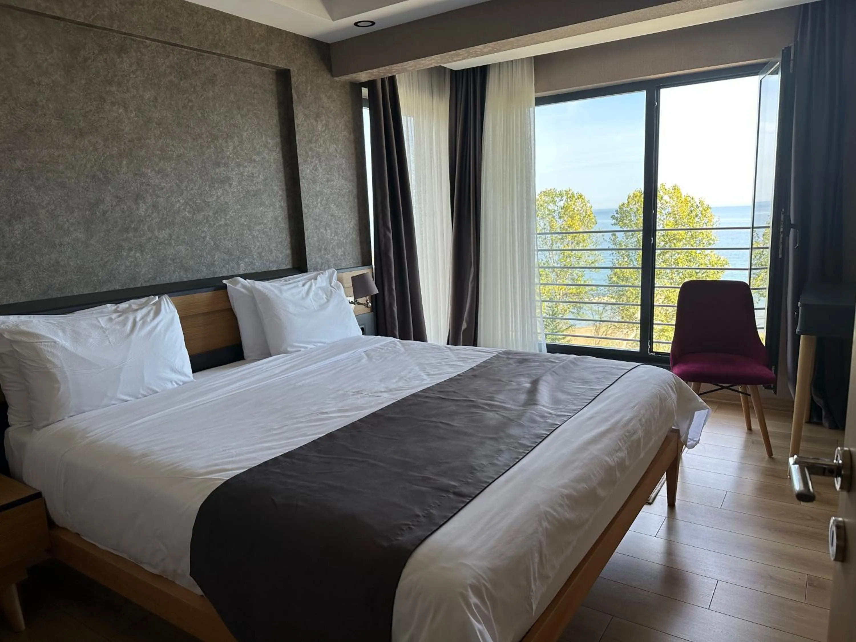 Bed in Şehrar Suite Hotel