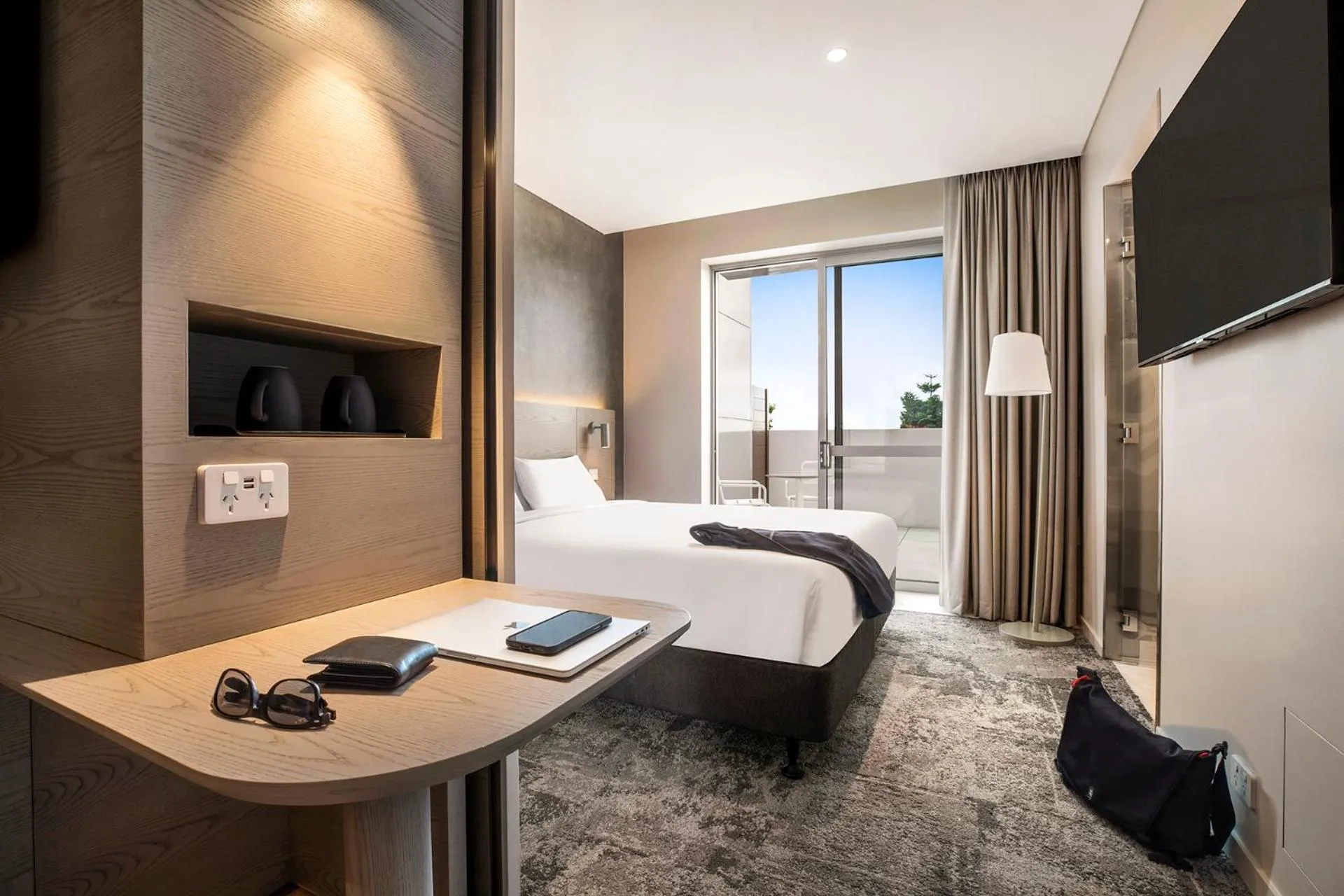 Bedroom, Bed in Holiday Inn Express & Suites Sunshine Coast by IHG