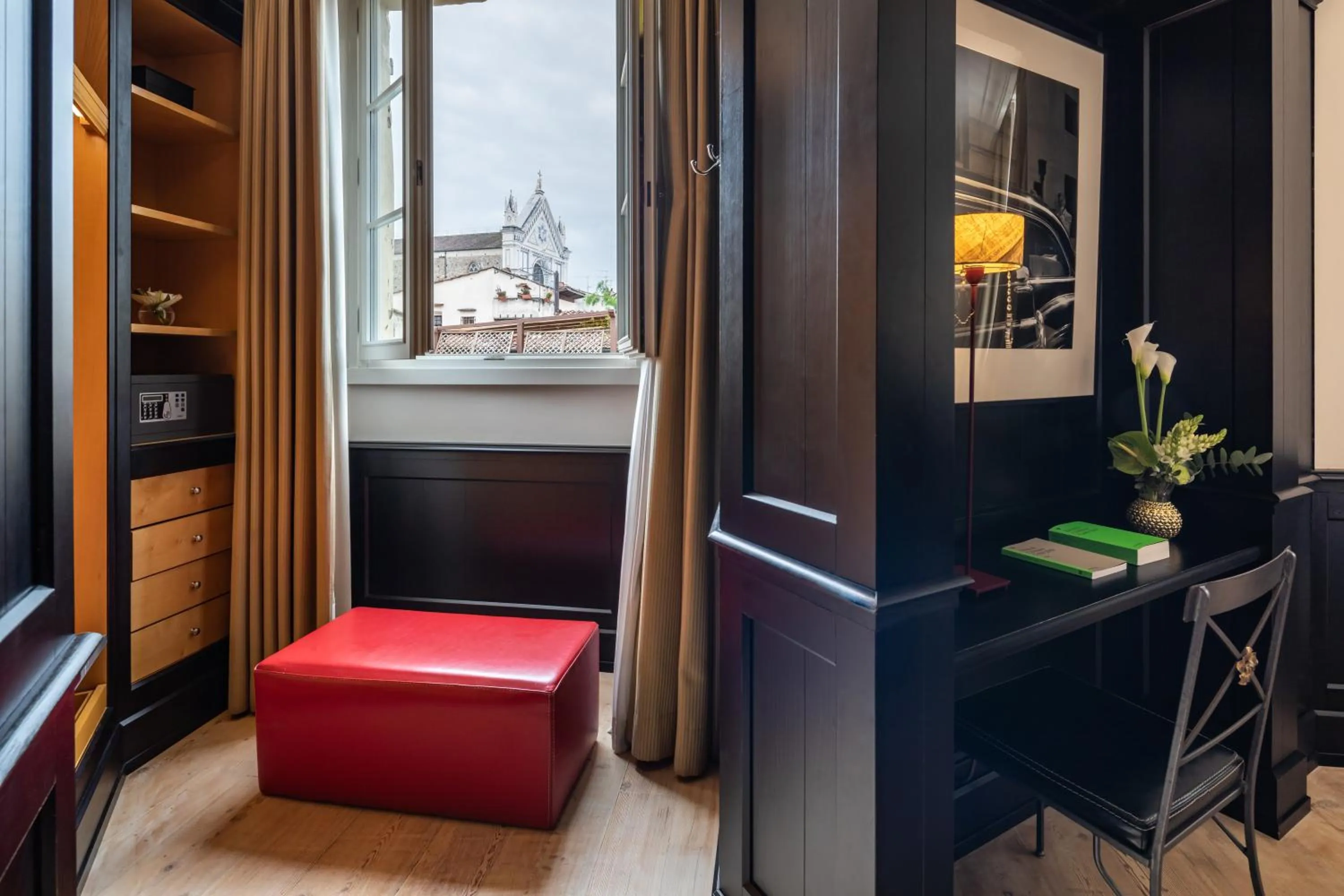 Bedroom in Palazzo Firenze by Baglioni Hotels & Resorts