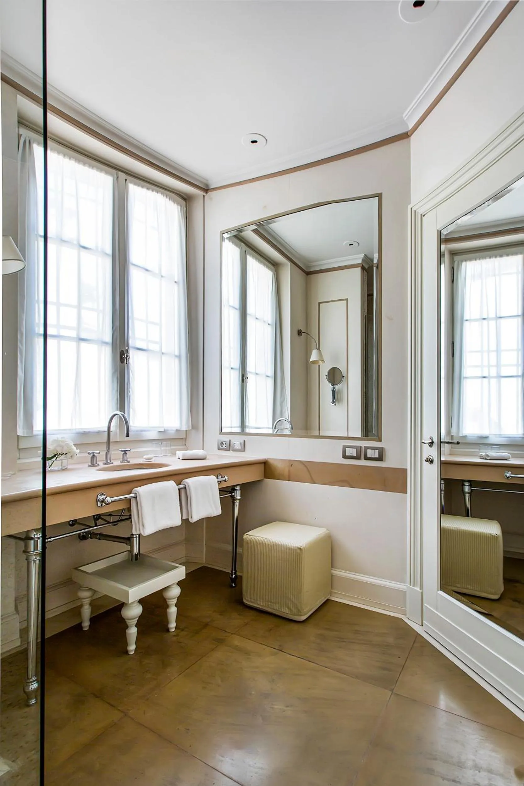 Bathroom in Palazzo Firenze by Baglioni Hotels & Resorts