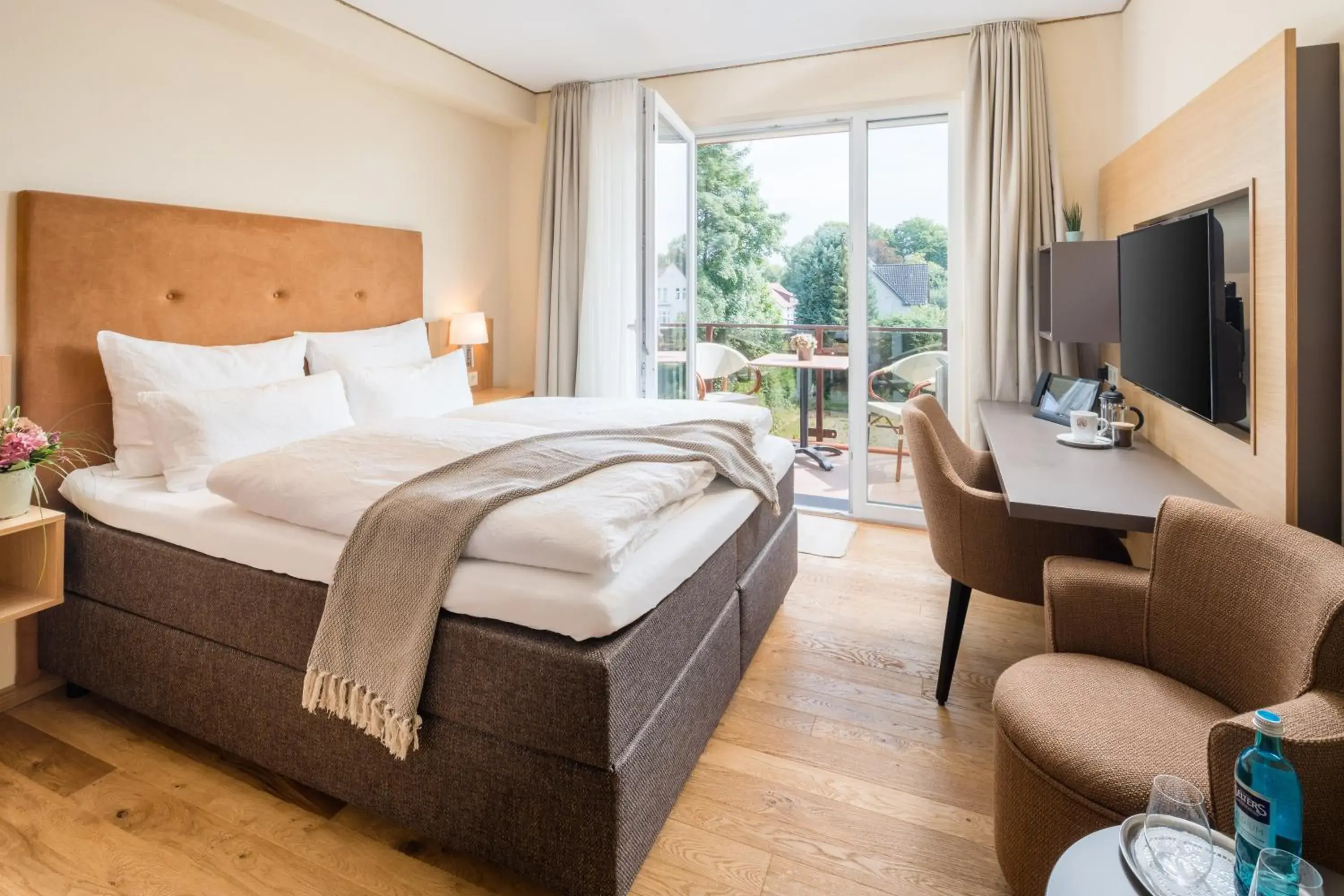 Budget Double Room in Parkhotel Jever Budget Double Room in Parkhotel Jever