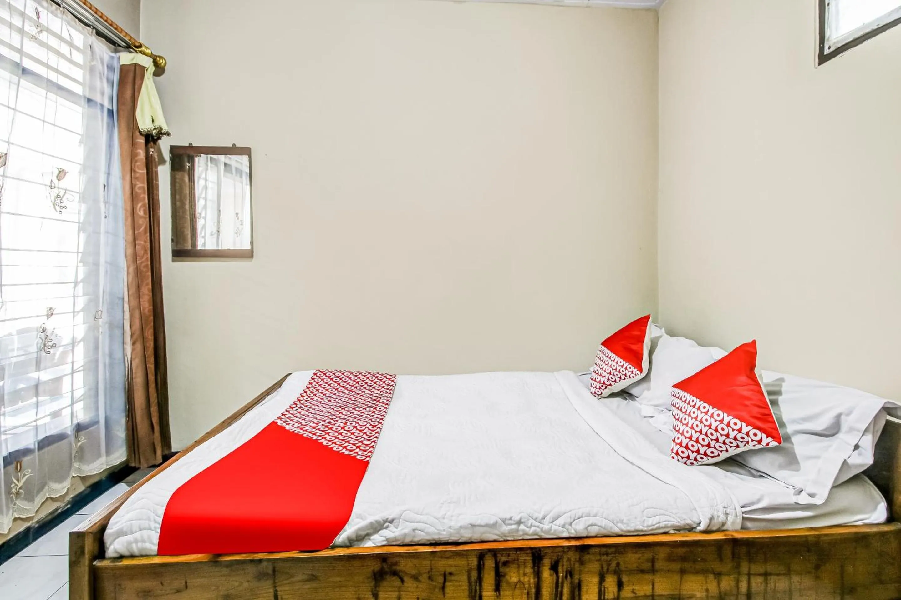 Bedroom, Bed in OYO 91053 Desa Wisata Gilimanuk