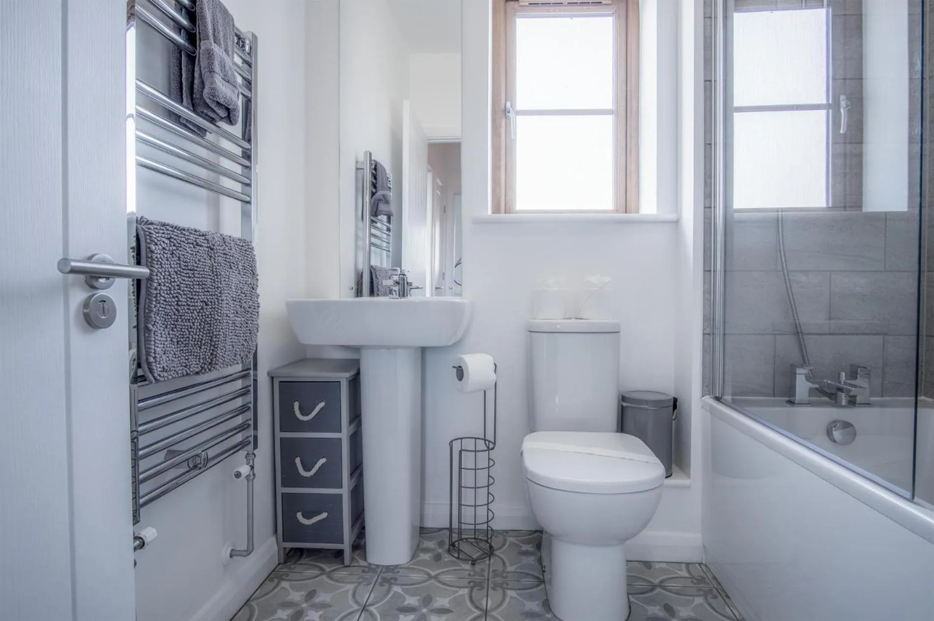 Floor plan in Johnnys Cove - 2 Bedroom Holiday Home - New Hedges