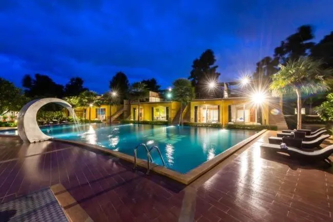 BANGKOK.GRAND.RESORT