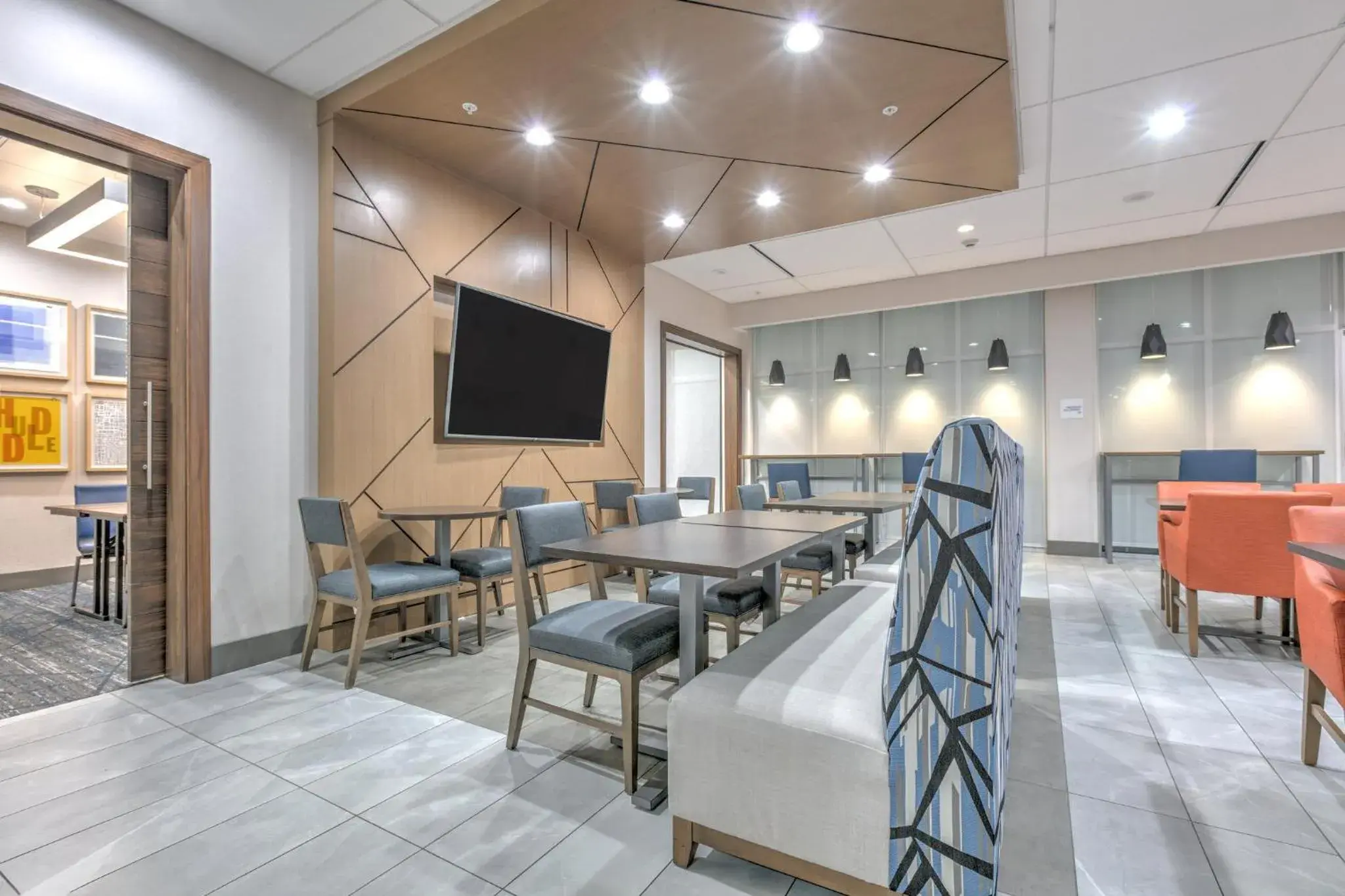 Restaurant/places to eat in HOLIDAY INN EXPRESS & SUITES DALLAS PLANO NORTH by IHG Restaurant/places to eat in HOLIDAY INN EXPRESS & SUITES DALLAS PLANO NORTH by IHG