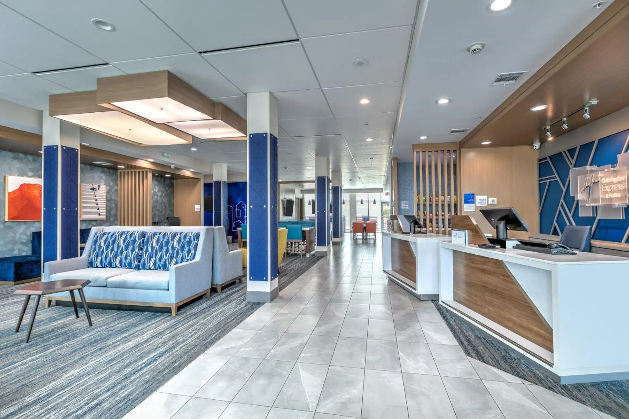 Property building in HOLIDAY INN EXPRESS & SUITES DALLAS PLANO NORTH by IHG