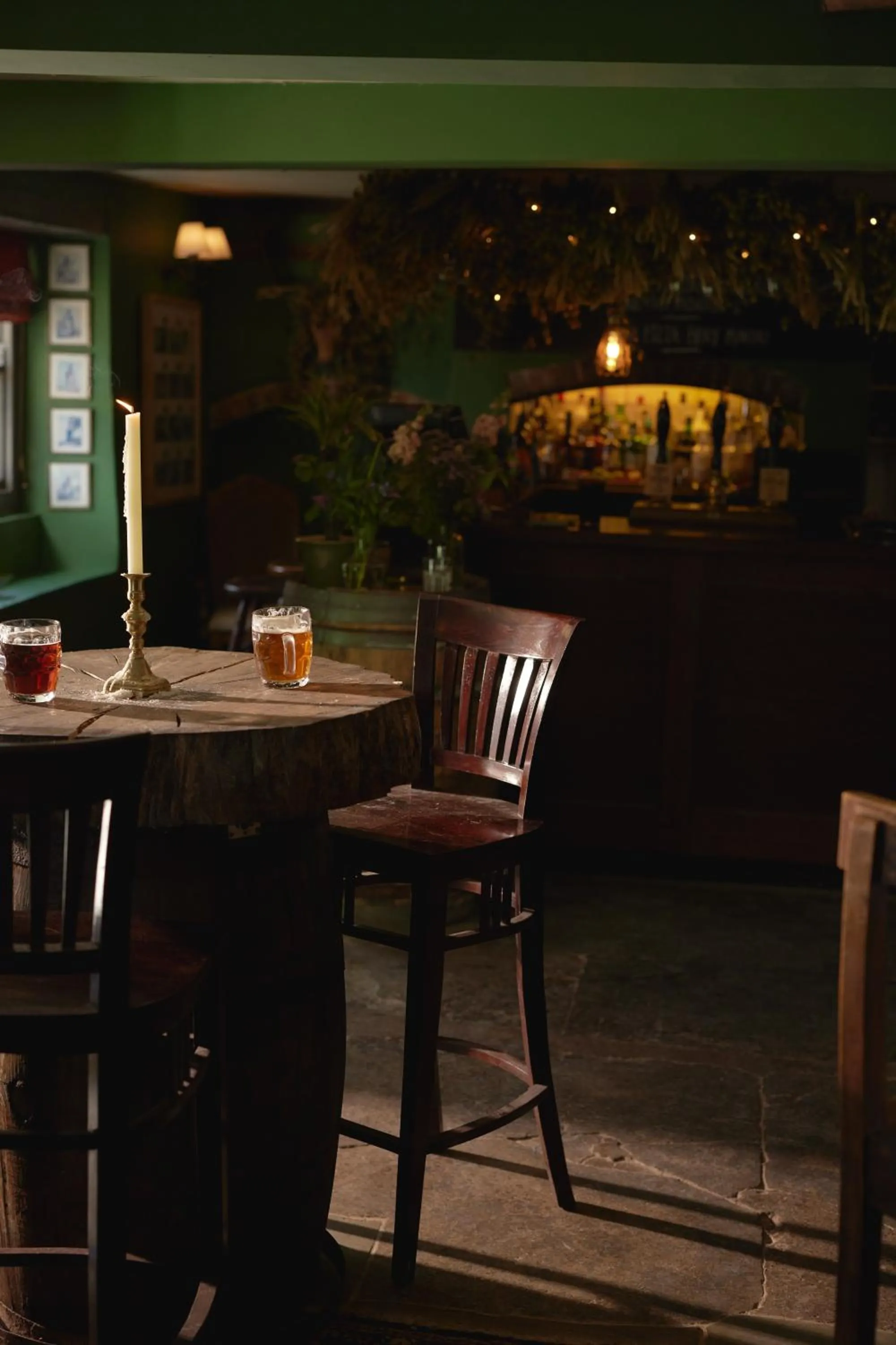 Lounge or bar in The Bell & Crown