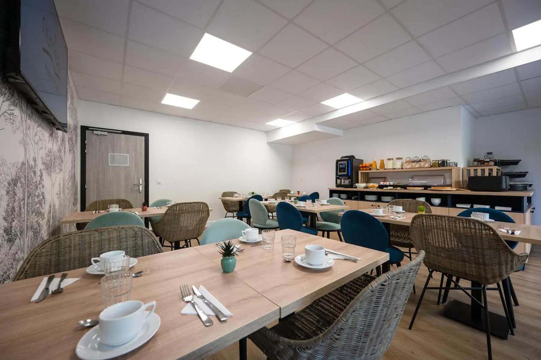 Breakfast in Nemea Appart Hotel Les Hauts de Milady Biarritz Breakfast in Nemea Appart Hotel Les Hauts de Milady Biarritz