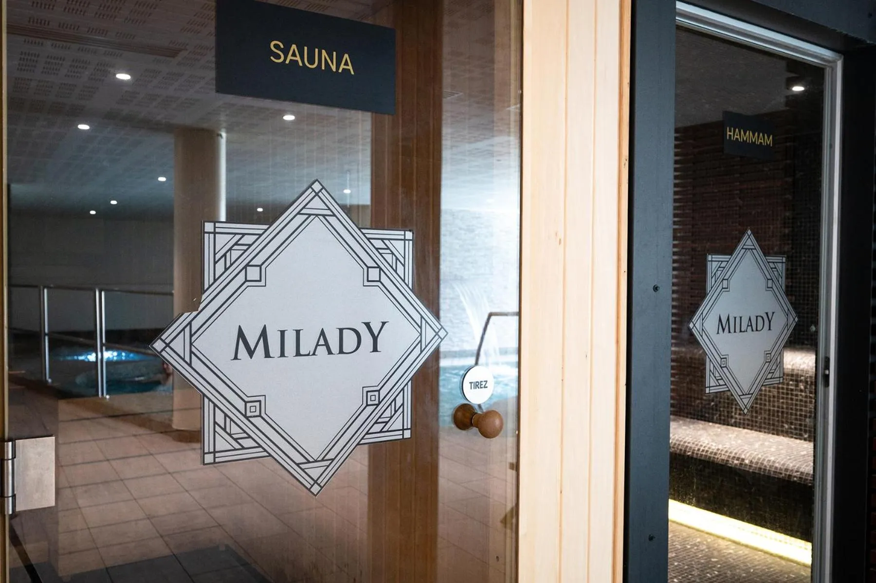 Swimming pool in Nemea Appart Hotel Les Hauts de Milady Biarritz