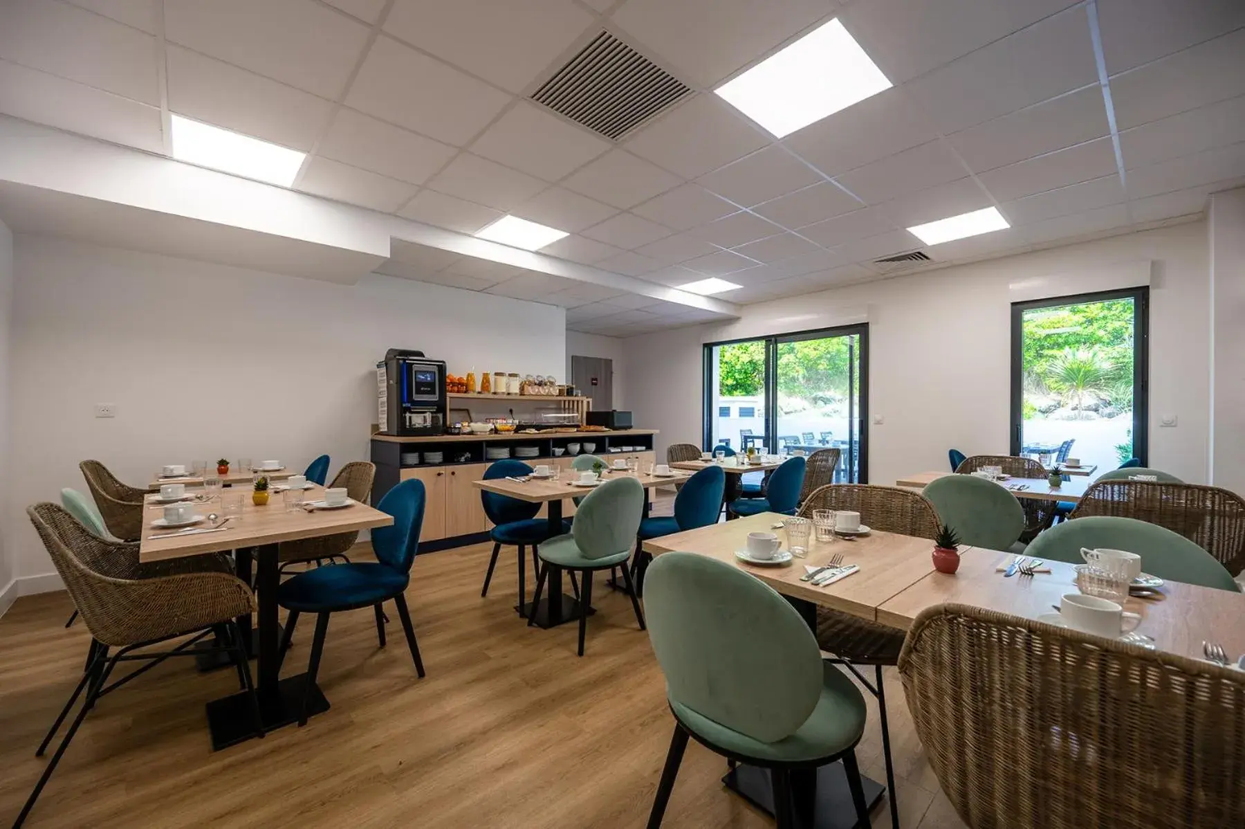 Buffet breakfast in Nemea Appart Hotel Les Hauts de Milady Biarritz Buffet breakfast in Nemea Appart Hotel Les Hauts de Milady Biarritz