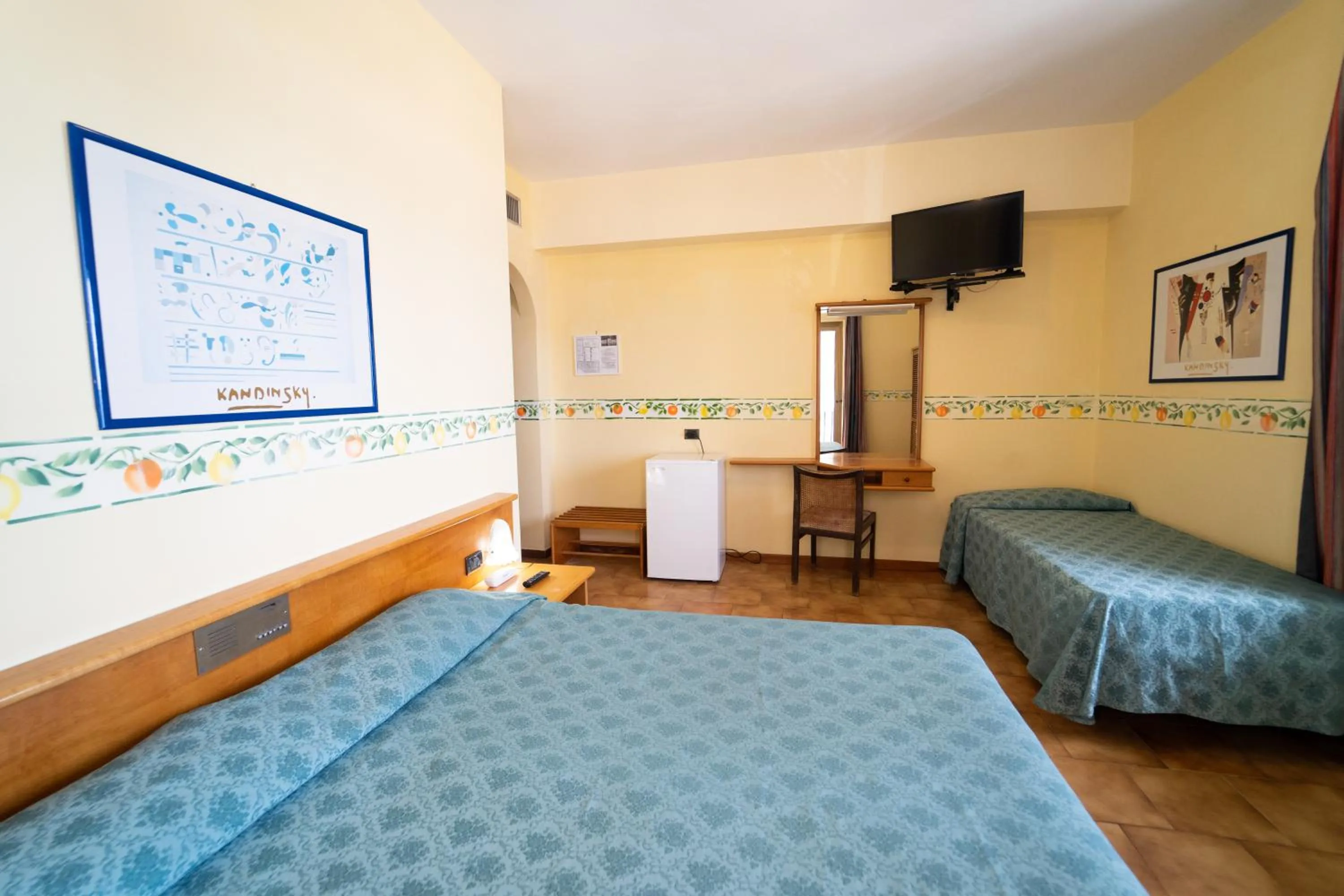 TV and multimedia in Hotel San Pietro