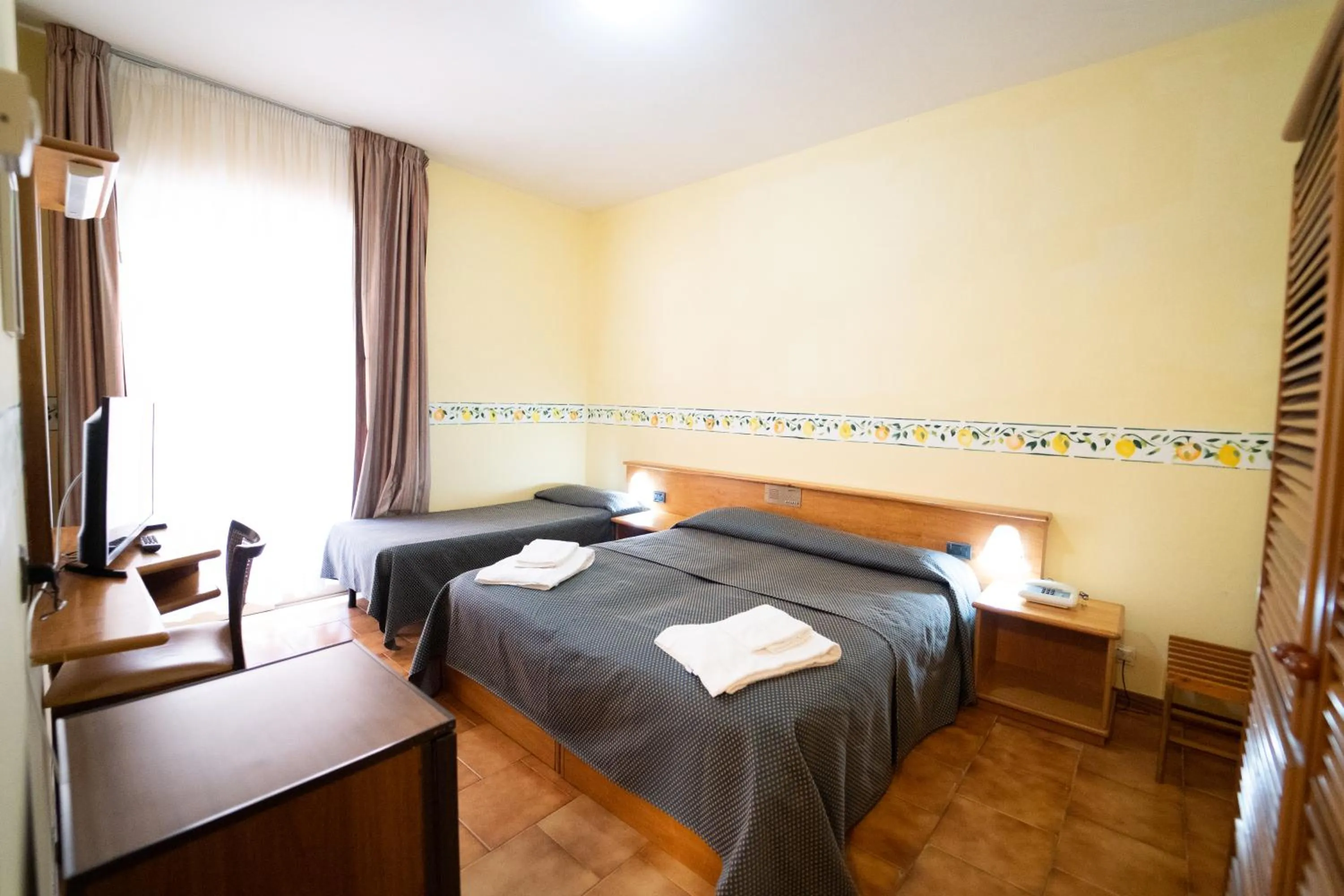 Photo of the whole room in Hotel San Pietro