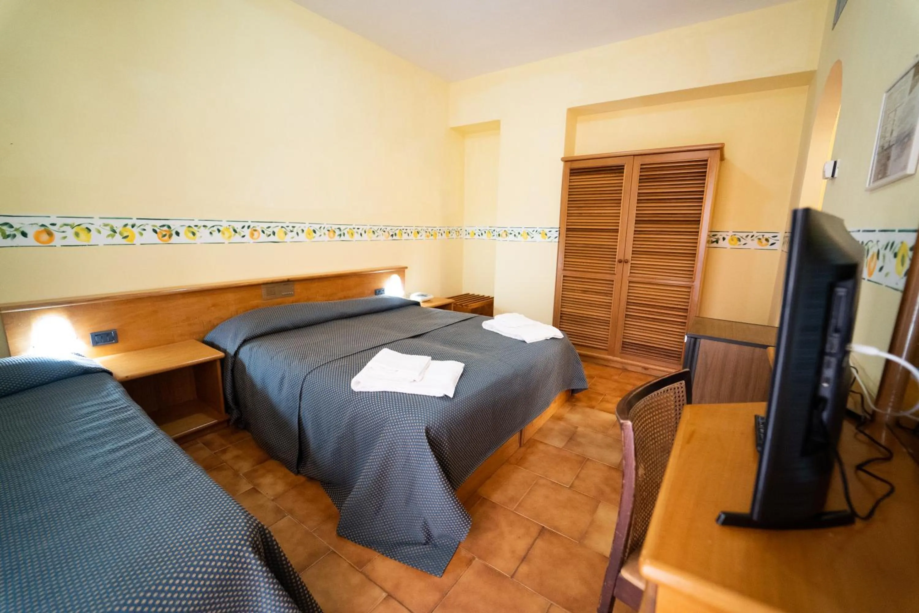 Photo of the whole room in Hotel San Pietro