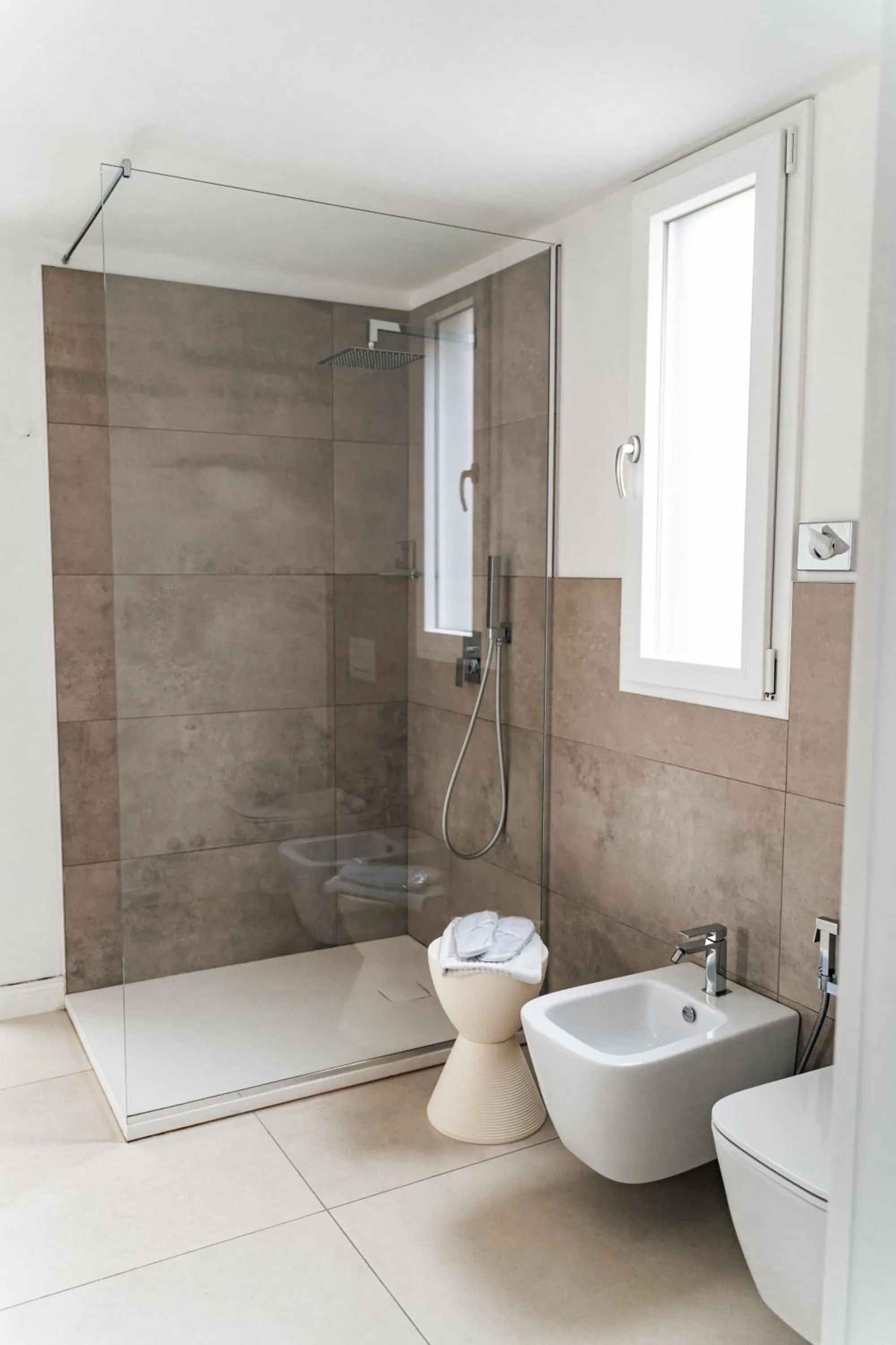 Shower in Le Vie Del Centro Luxury Room