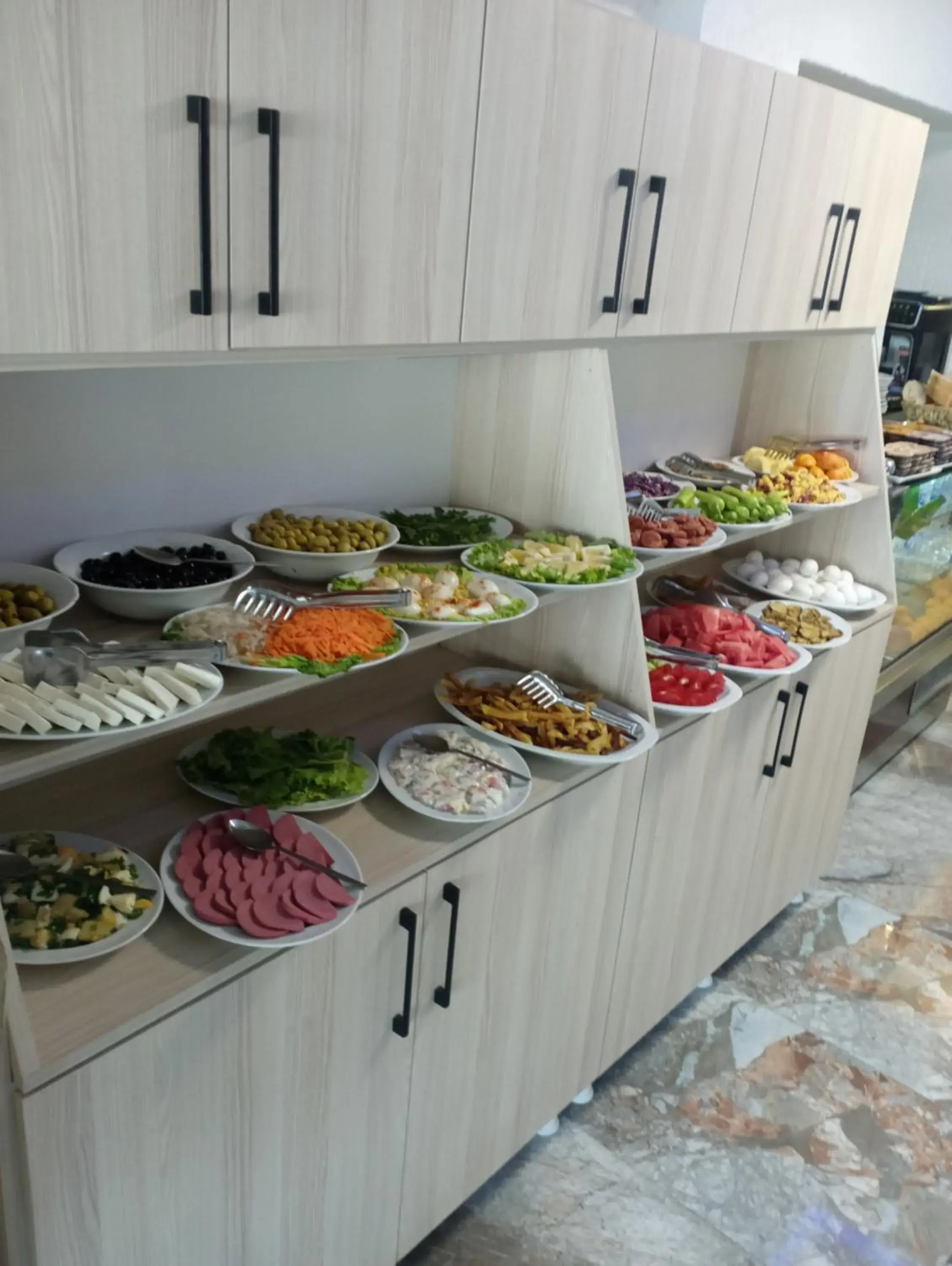 Restaurant/places to eat in Bona Sera Hotel Restaurant/places to eat in Bona Sera Hotel