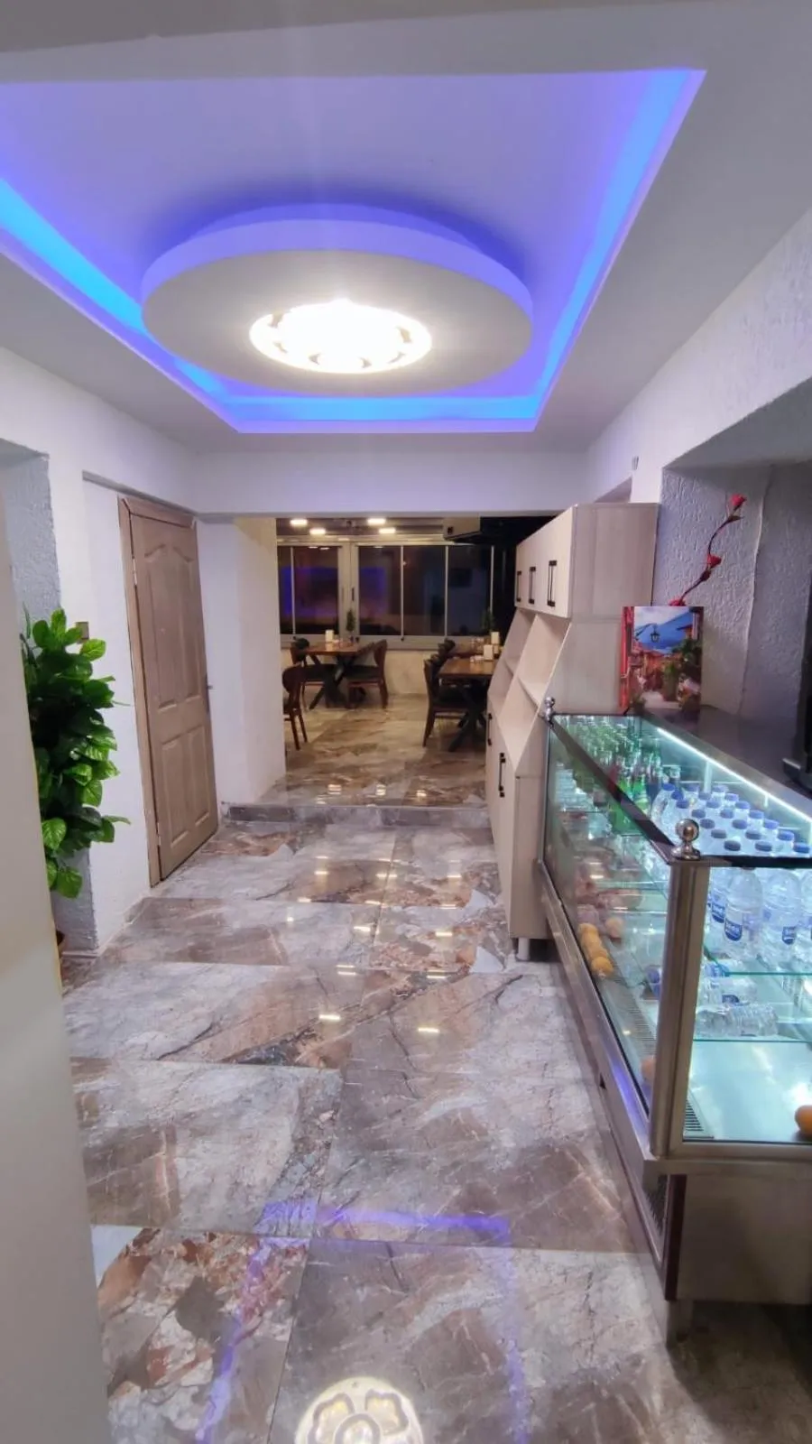 Restaurant/places to eat in Bona Sera Hotel