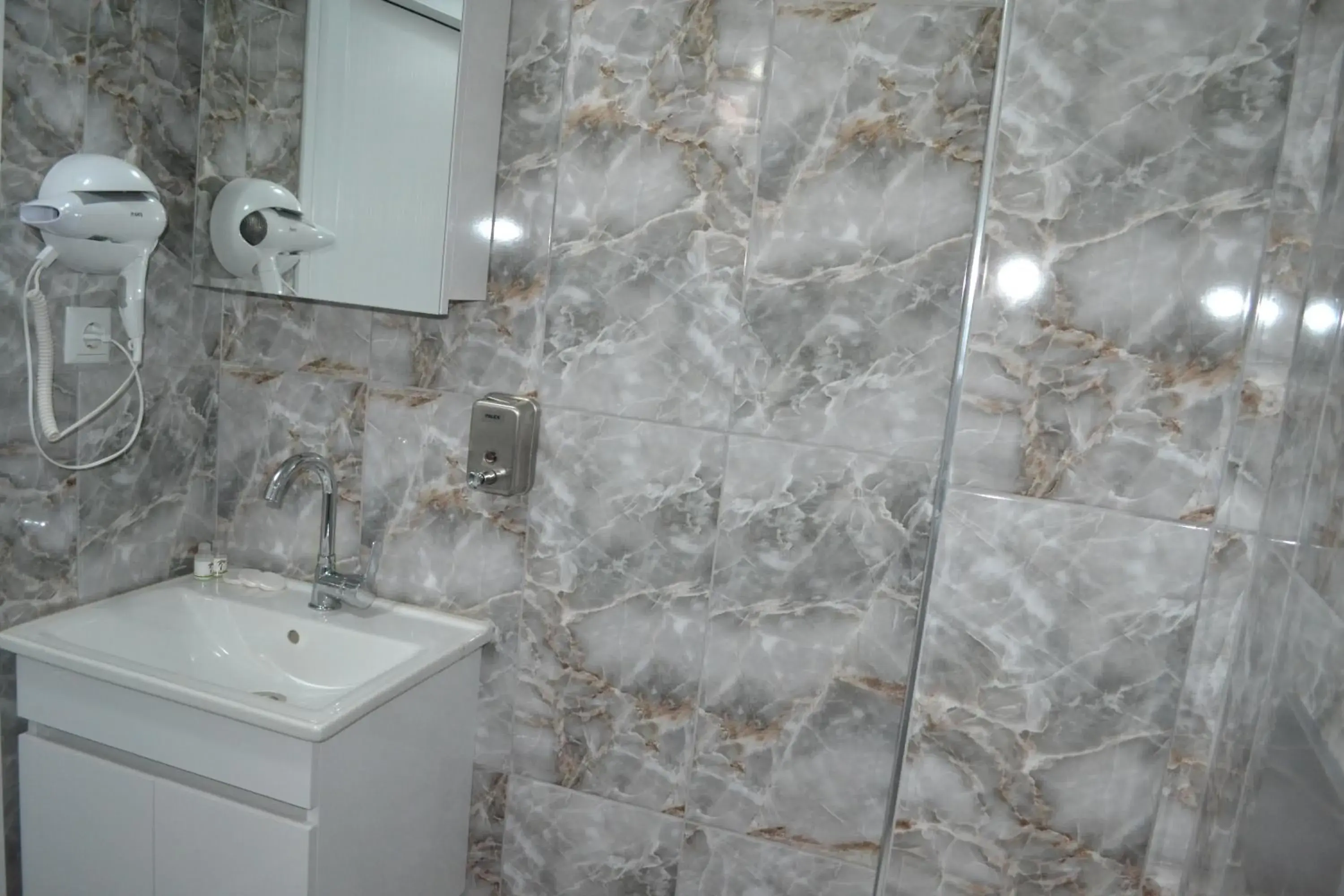 Bathroom in Bona Sera Hotel Bathroom in Bona Sera Hotel