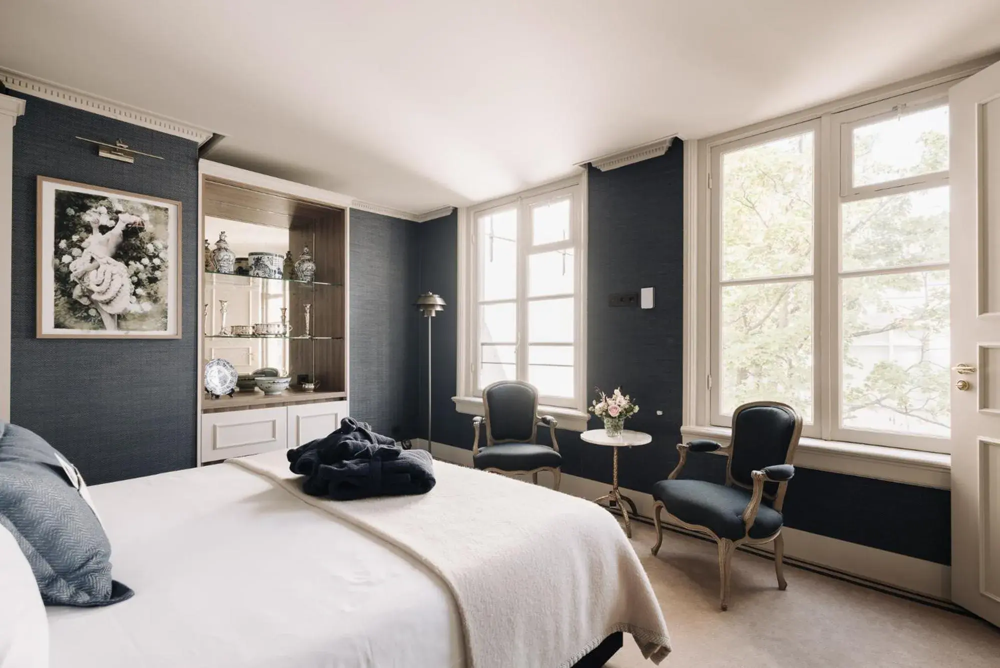 Photo of the whole room, Bed in Hotel 717 Photo of the whole room, Bed in Hotel 717