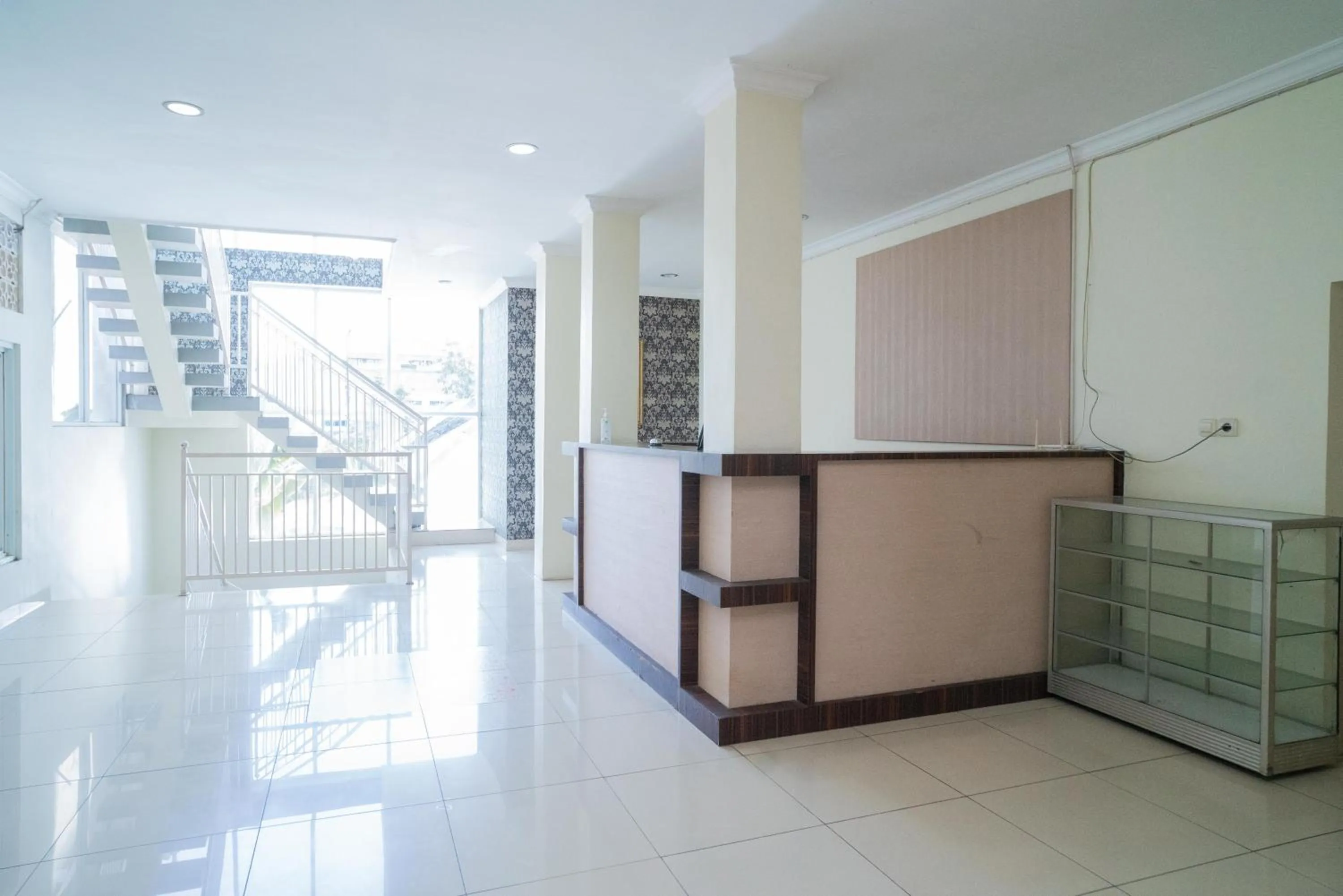 RedDoorz Syariah Near Lapangan Dwiwarna Barabai