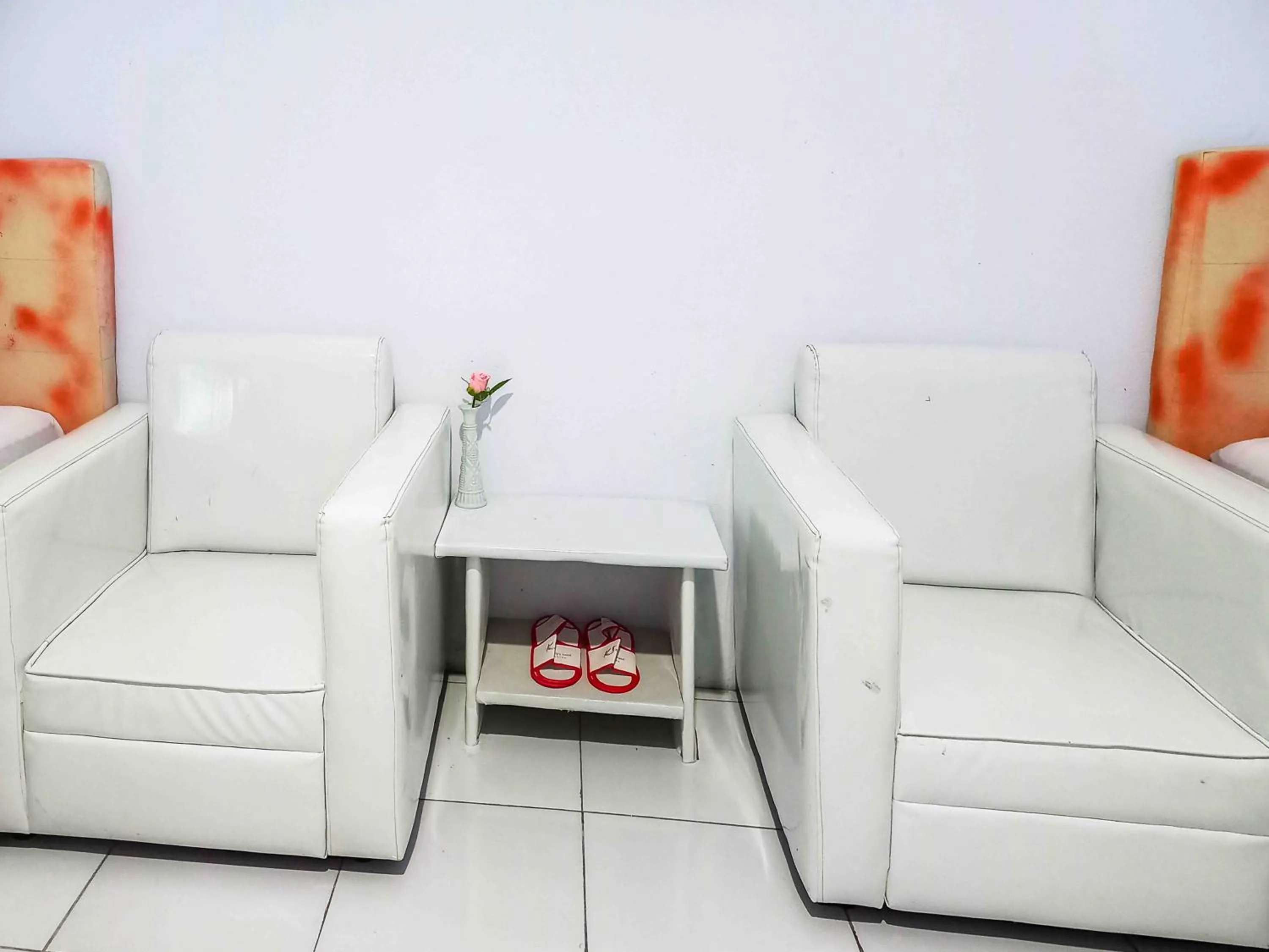 RedDoorz @ Lolak Bolaang Mongondow